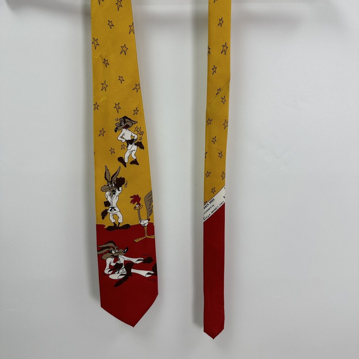 Vintage Vintage 90s Looney Tunes Warner Bros Karate Coyote tie y2k Size ONE SIZE - 2 Thumbnail