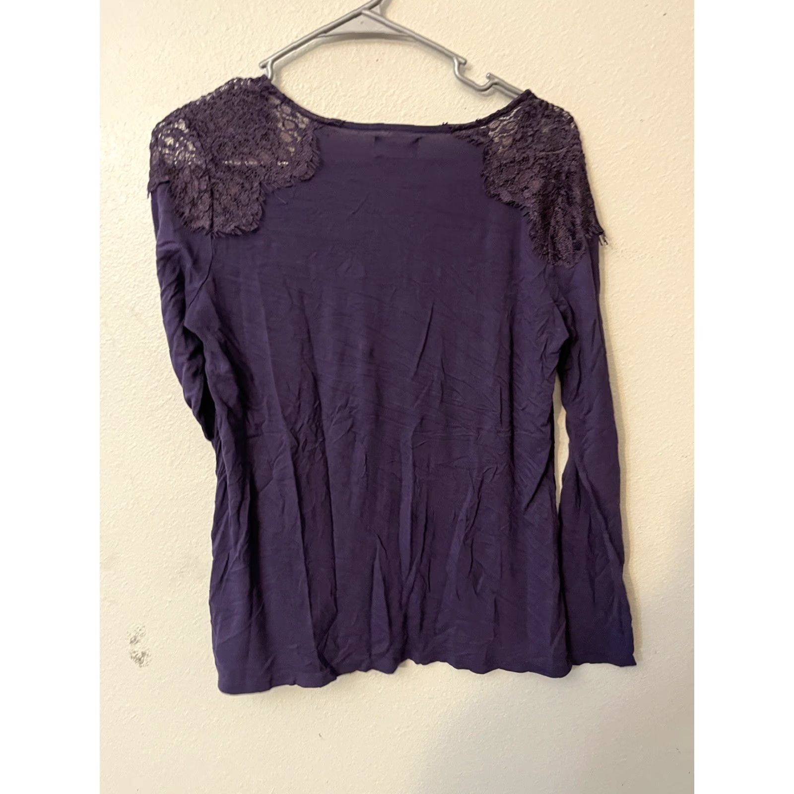Old Navy Old Navy Purple Lace Shoulder Top Womens Medium Long Sleeve Blouse Size M / US 6-8 / IT 42-44 - 2 Thumbnail