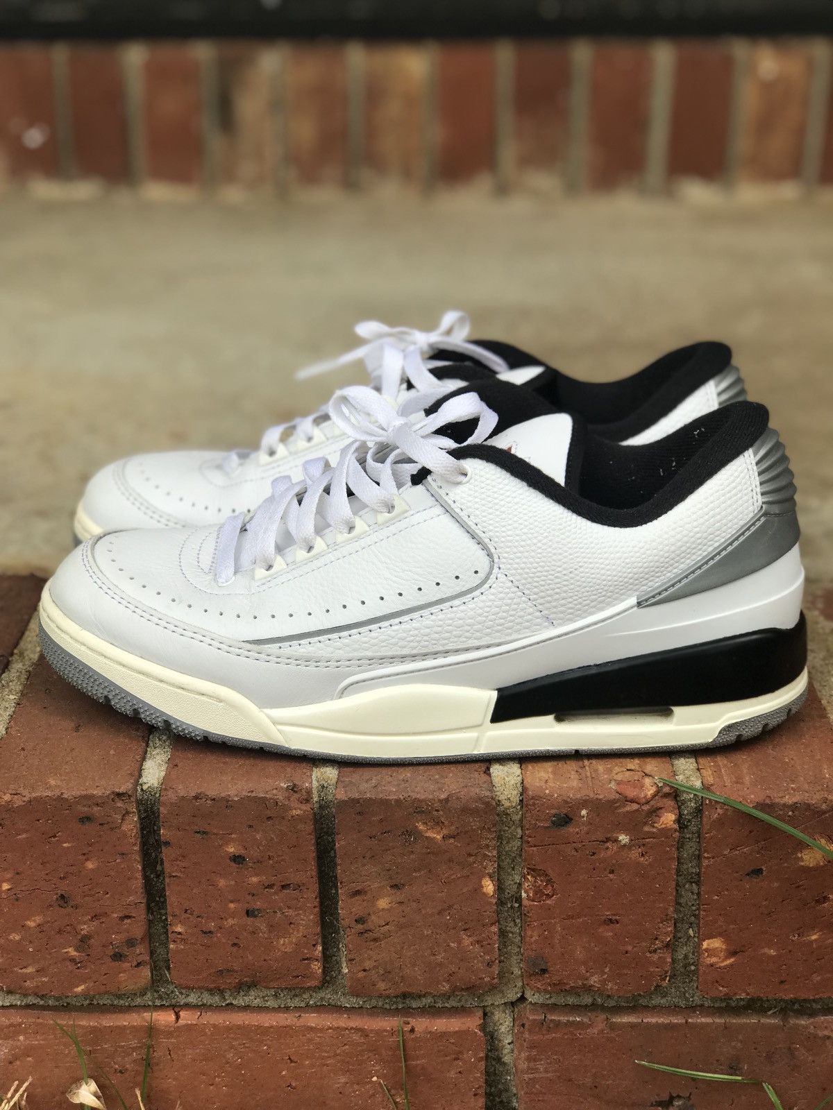 Jordan Brand Air Jordan 2/3 White Black Size 11 Size US 11 / EU 44 - 2 Thumbnail