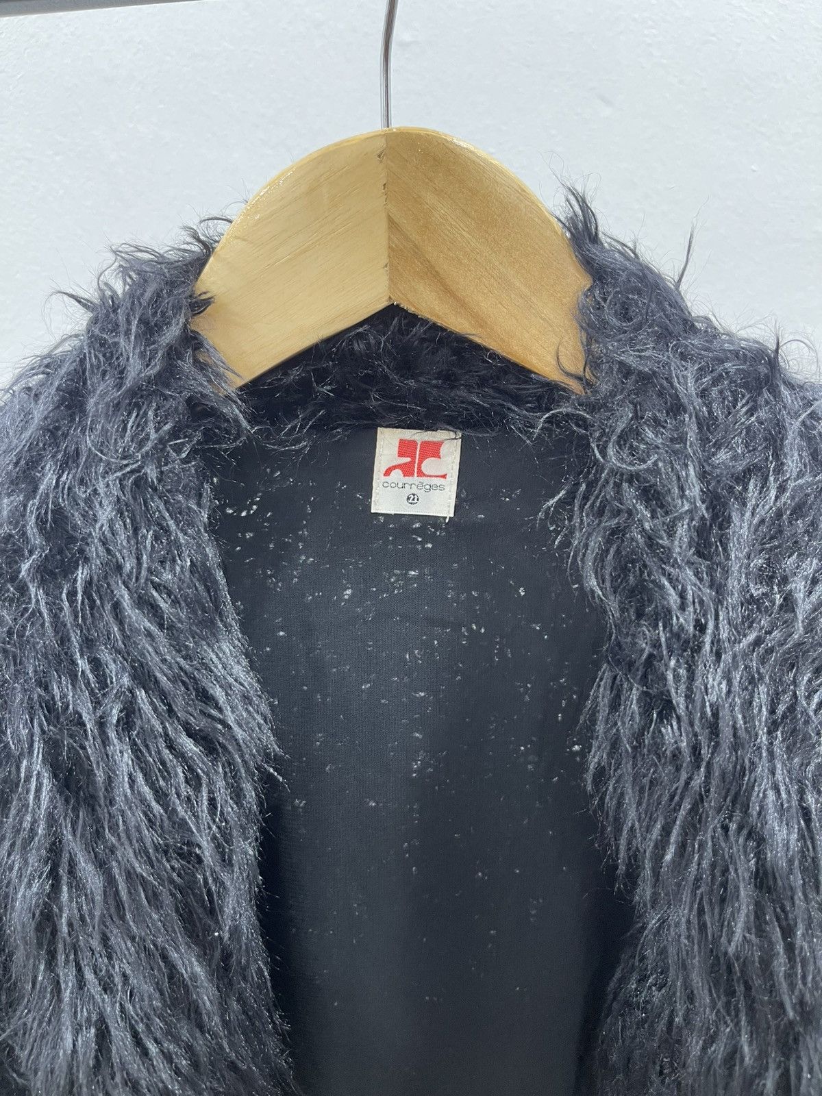 Courreges Courreges Cropped Faux Fur Jacket Size S / US 4 / IT 40 - 6 Thumbnail