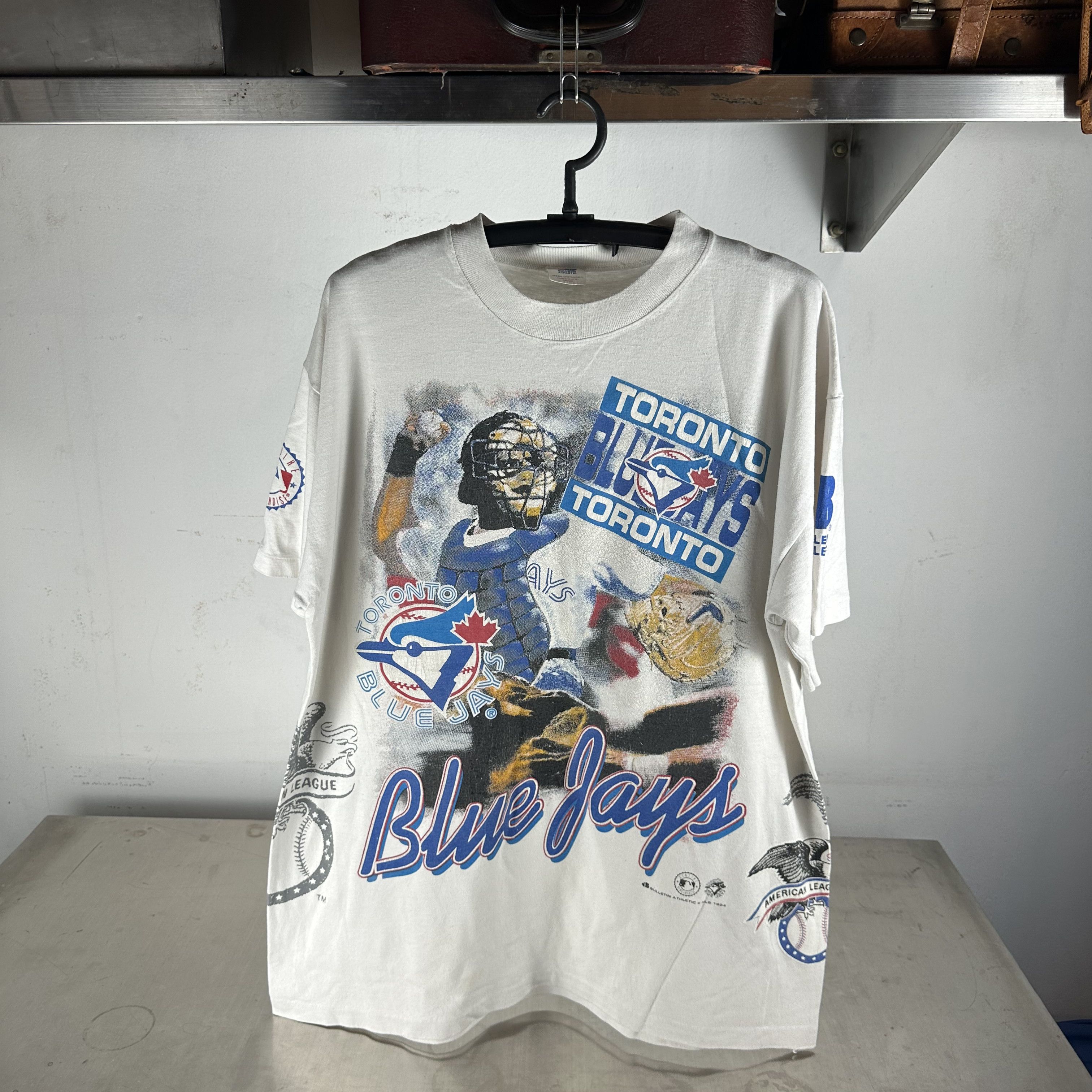 Vintage Vintage 90s Toronto Blue Jays Bulletin Athletic MLB AOP Tee Size US XL / EU 56 / 4 - 1 Thumbnail