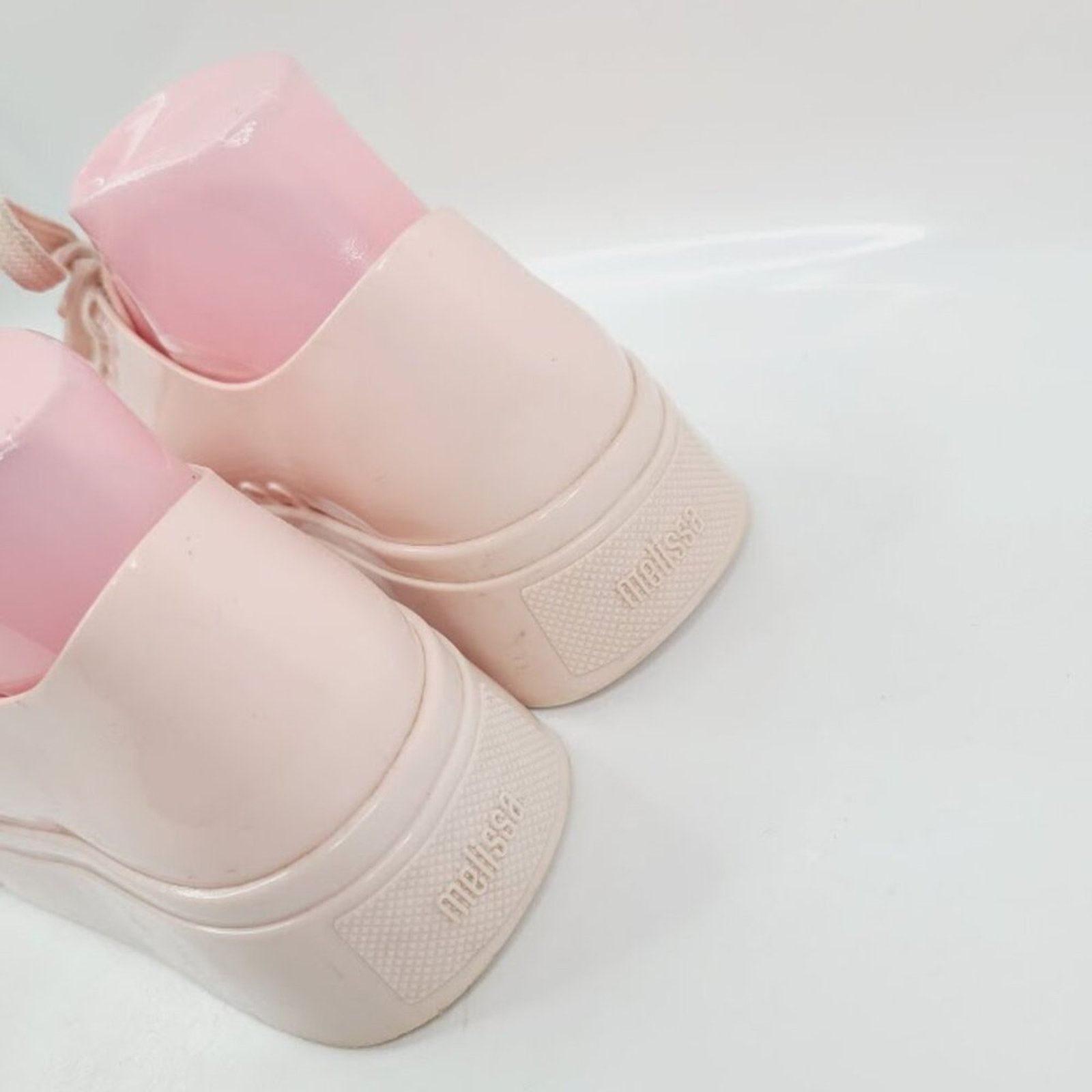 Melissa Melissa Baby Pink Rubber Sneakers – Berry Scented Size 8 Size US 8 / IT 38 - 4 Thumbnail