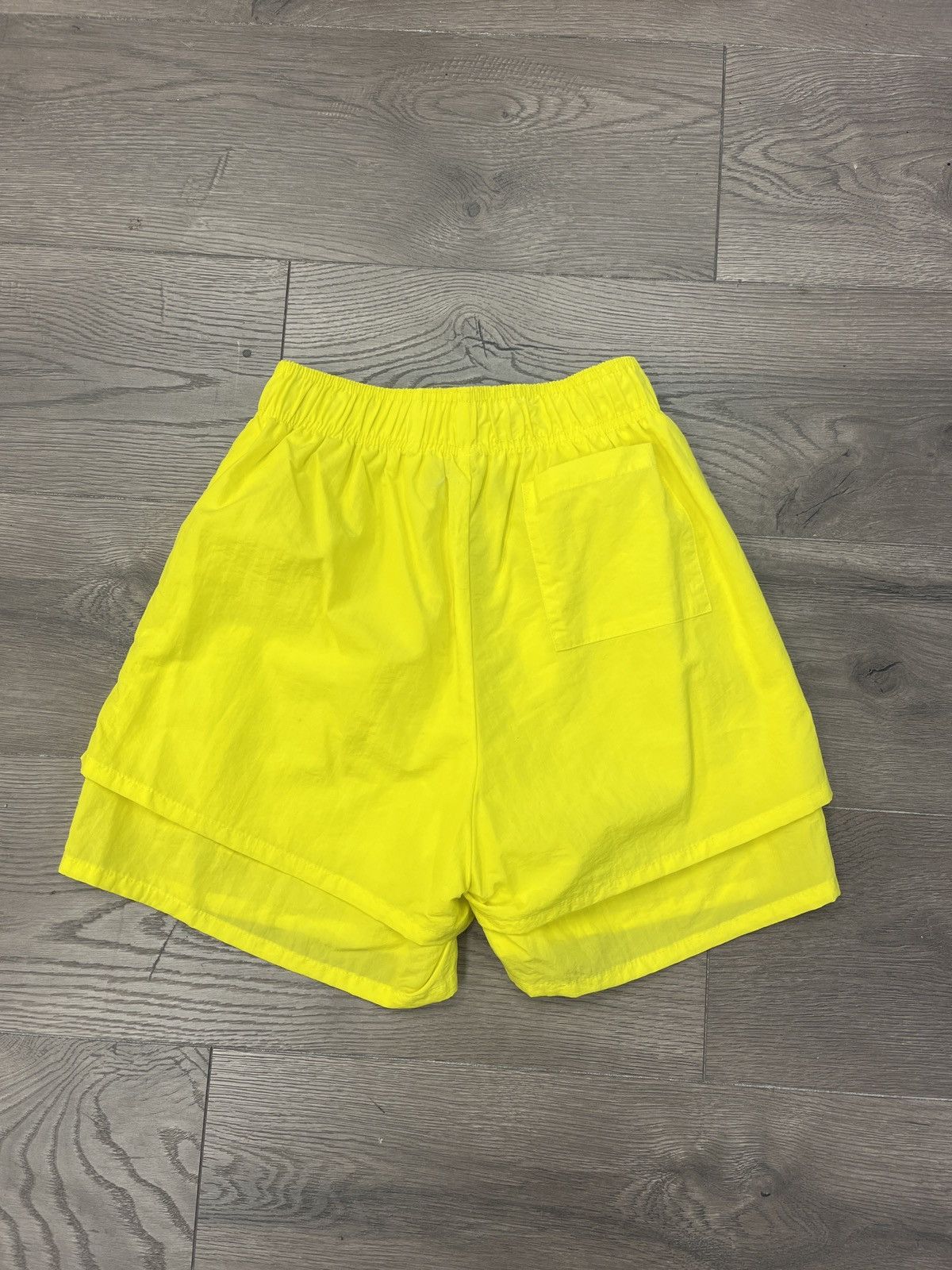 Sp5der Spider Worldwide Logo Shorts Yellow S Size US 30 / EU 46 - 2 Thumbnail