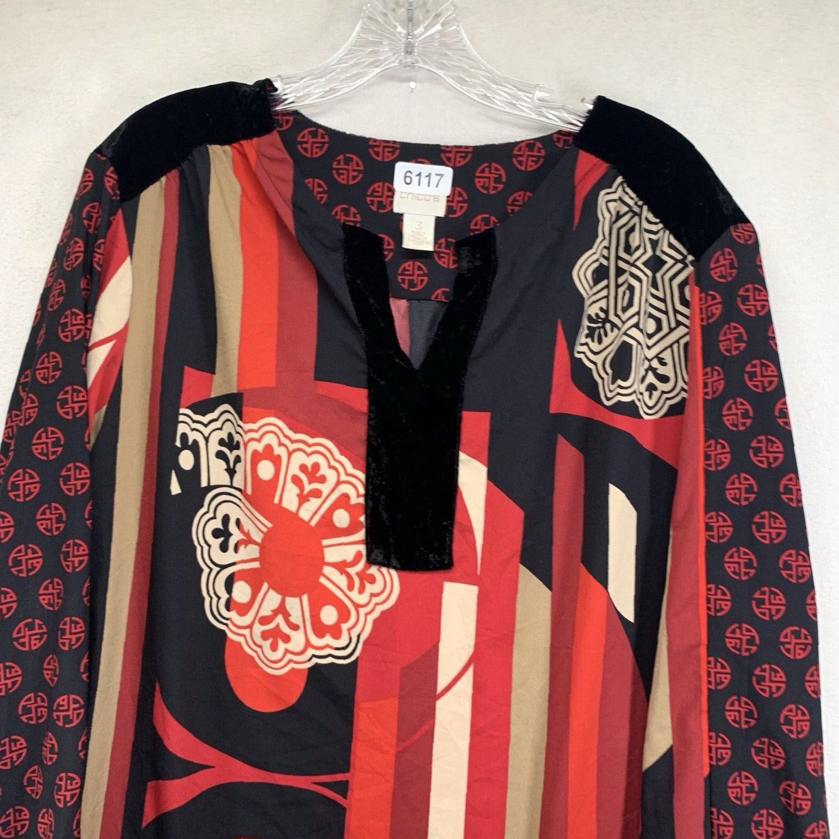 Vintage Chicos Size 3 Long Sleeve Crushed Velvet Accents Asian Flair Style Lightweight Size XS / US 0-2 / IT 36-38 - 3 Thumbnail