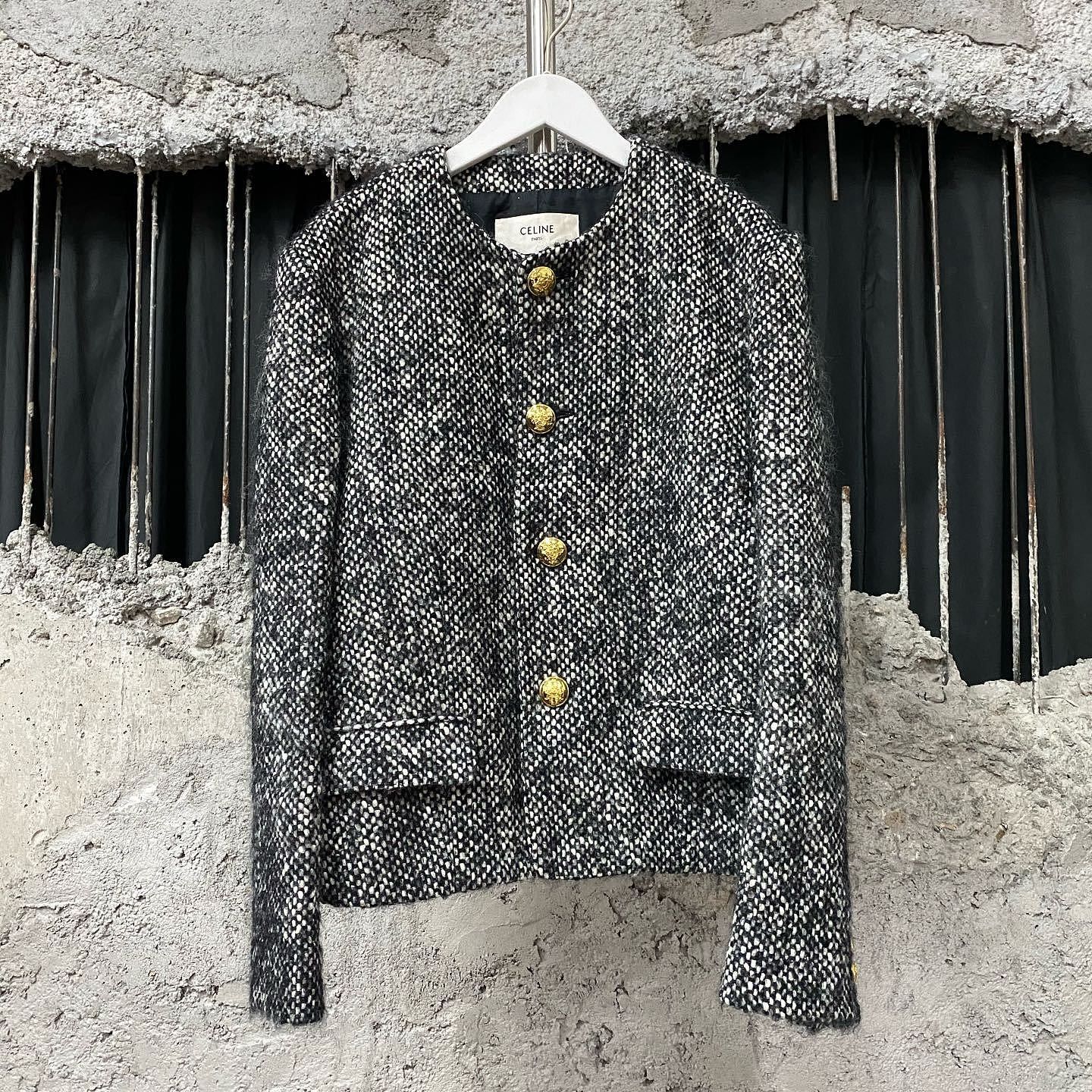 Celine Celine Tweed Gold Button Jacket Size 40 Size M / US 6-8 / IT 42-44 - 1 Thumbnail