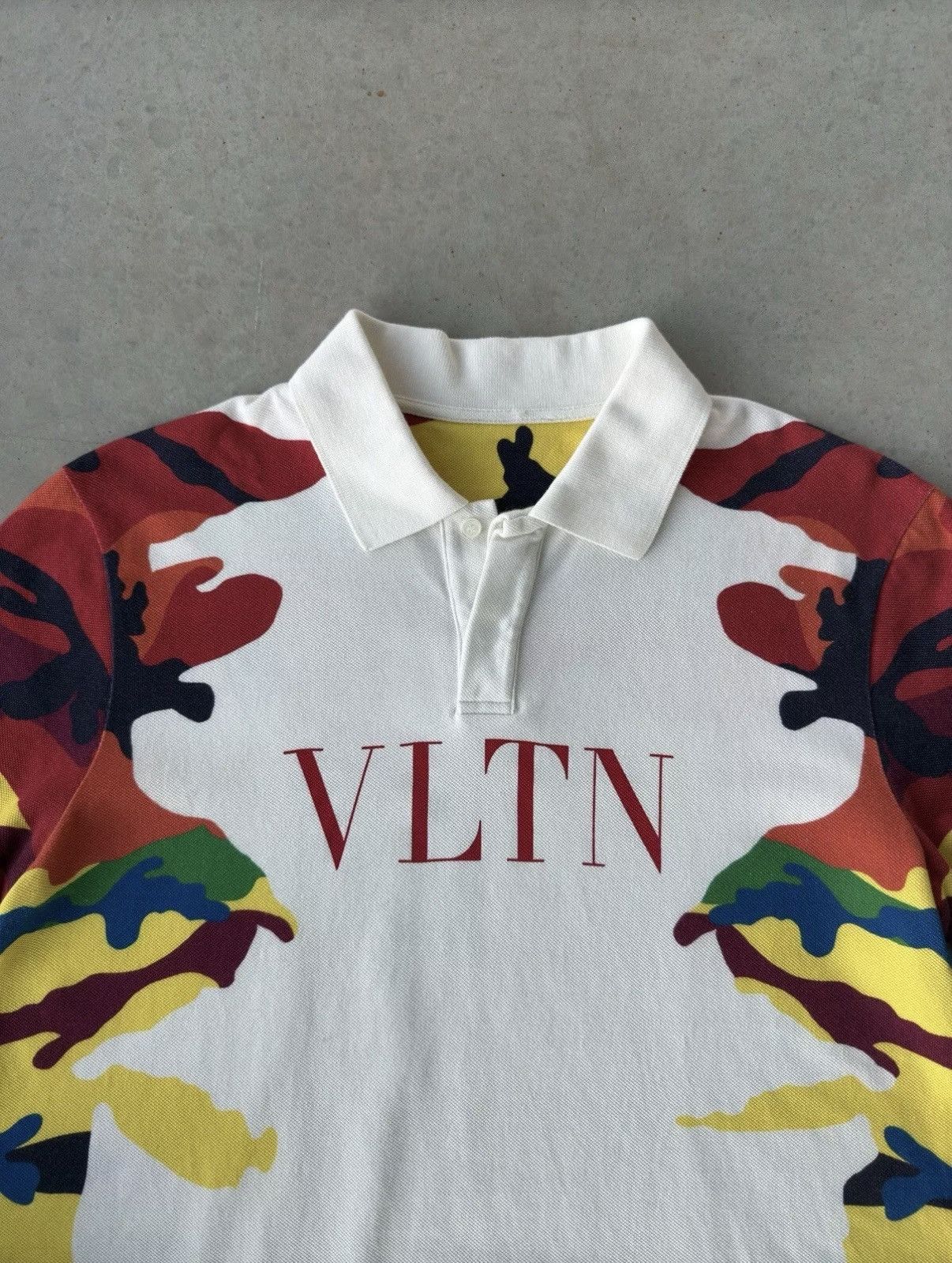 Designer Valentino Multi Colored Camouflage Polo Size US M / EU 48-50 / 2 - 3 Thumbnail
