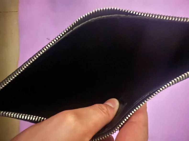 Givenchy Givenchy Popular Shark Clutch Bag Size ONE SIZE - 5 Thumbnail