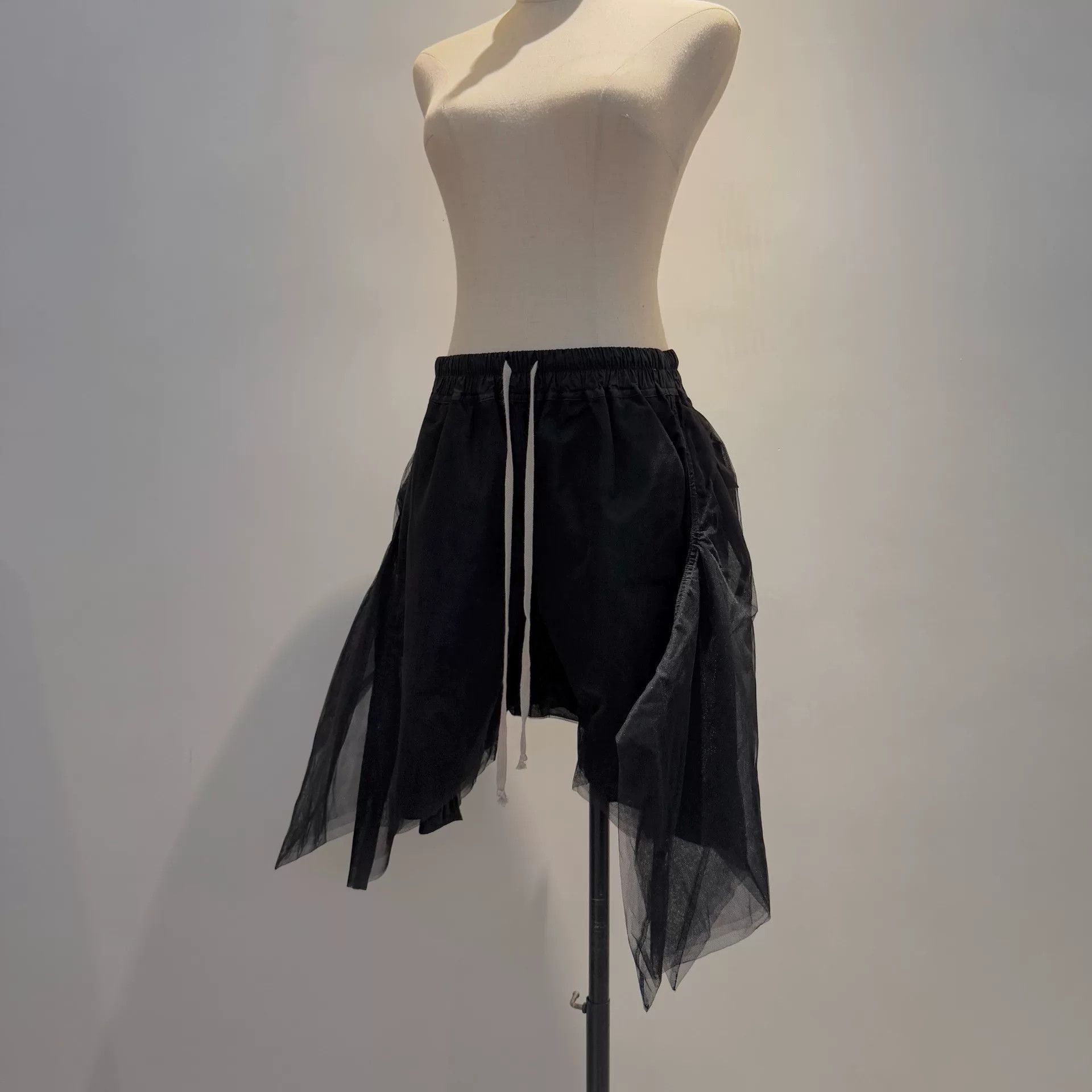 Rick Owens rick owens drawstring tulle skirt Size 42" / US 20 - 1 Thumbnail