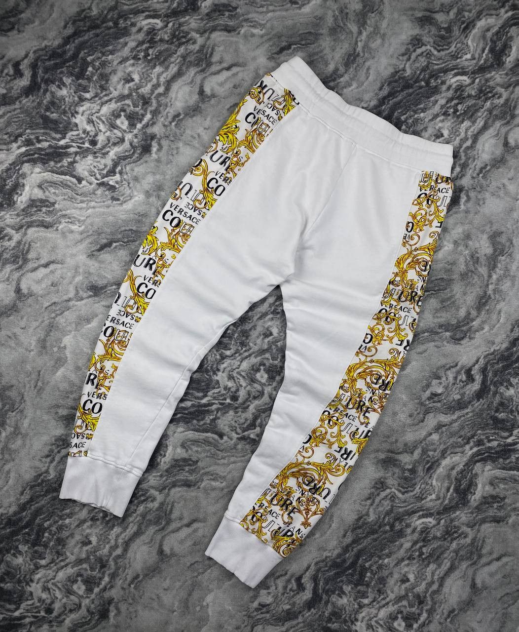 Versace Versace Jeans Couture Sweatpants Baroque Print Men Size XL Size US 36 / EU 52 - 2 Thumbnail