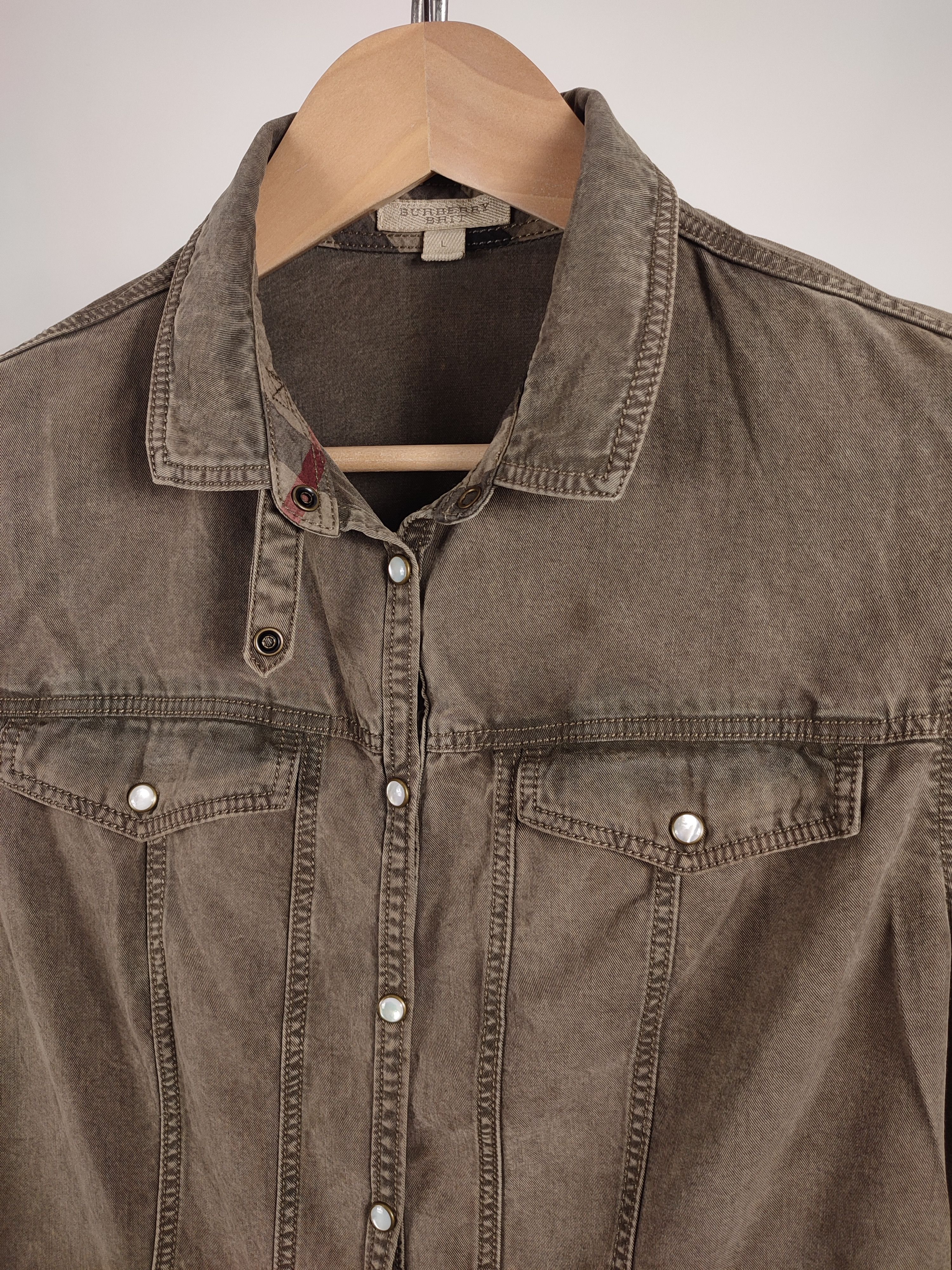 Burberry Burberry Viscose Shirt Size L / US 10 / IT 46 - 1 Thumbnail
