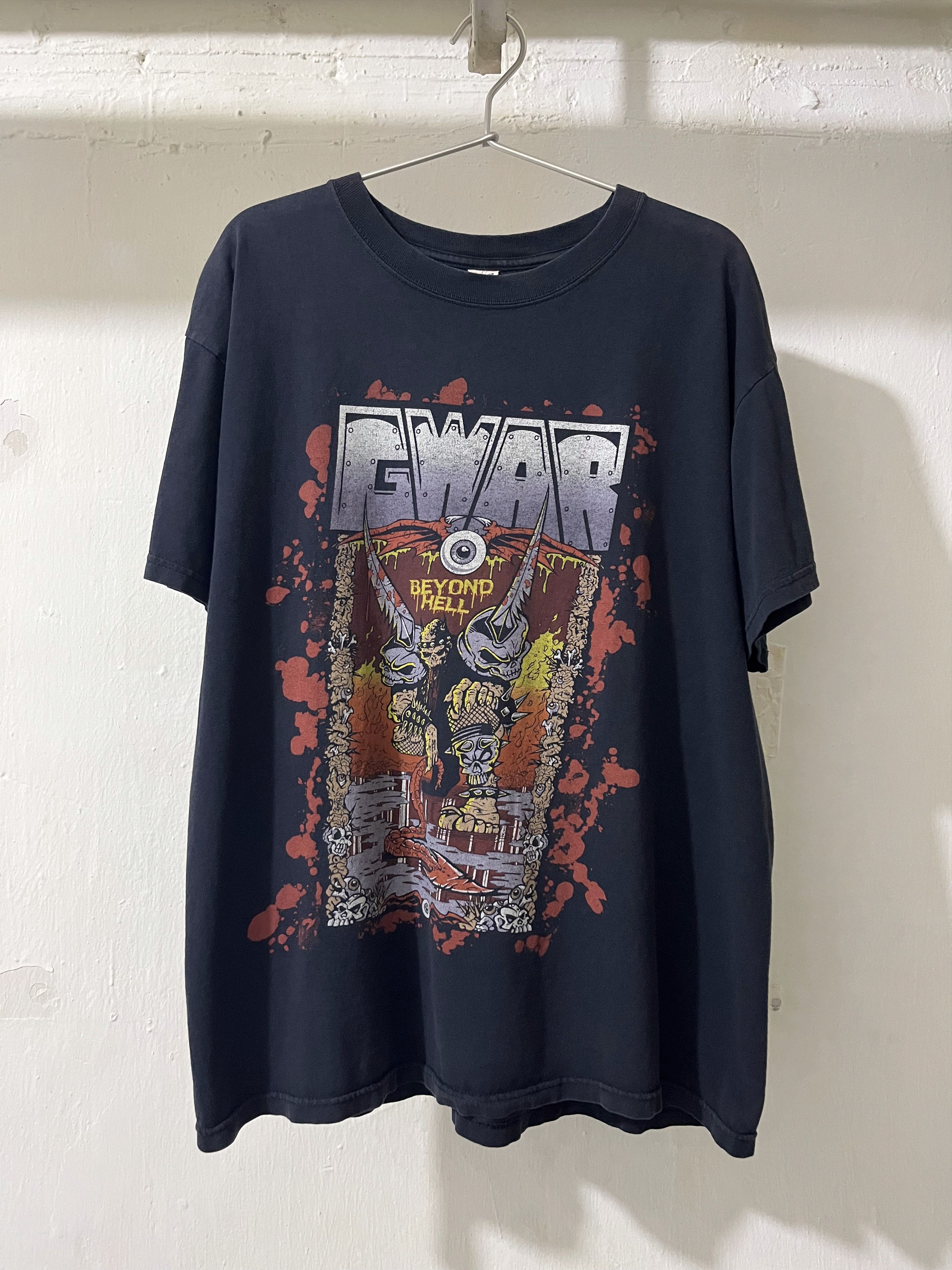 Vintage VINTAGE 2008 'GWAR BEYOND HELL' T-SHIRT Size US M / EU 48-50 / 2 - 1 Preview