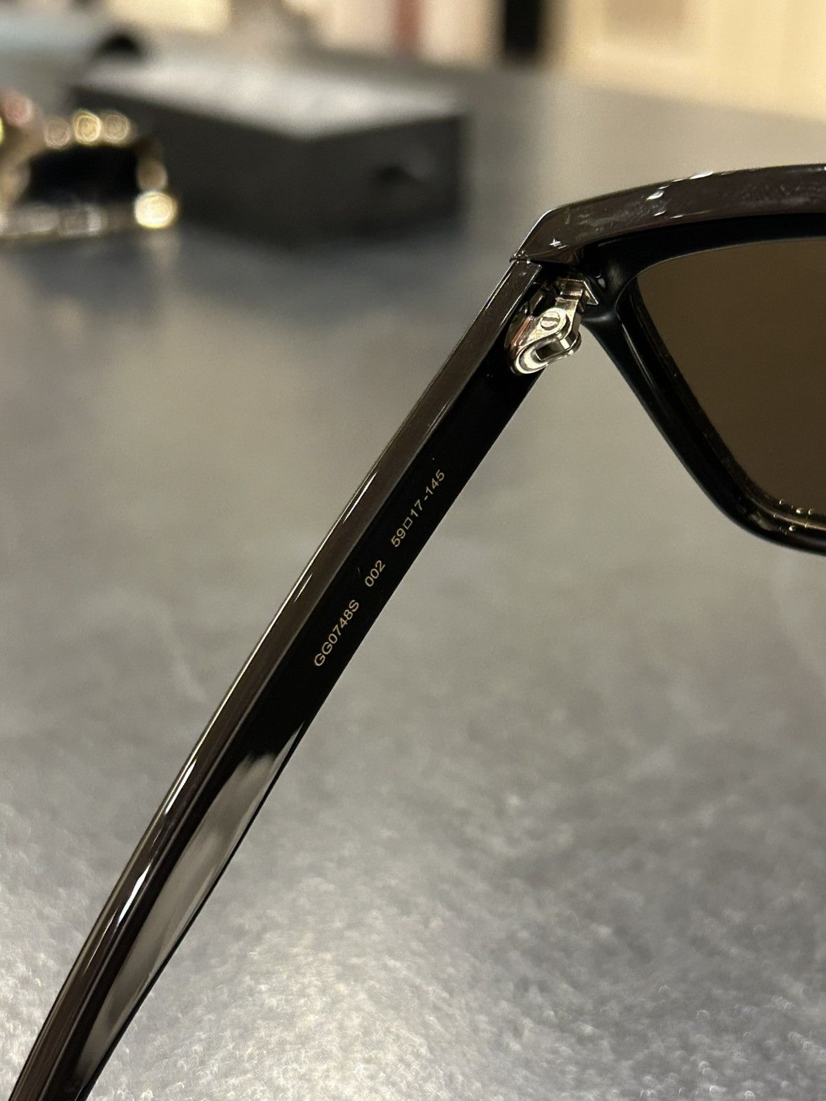 Gucci Gucci Oversized Square Sunglasses Size ONE SIZE - 7 Thumbnail