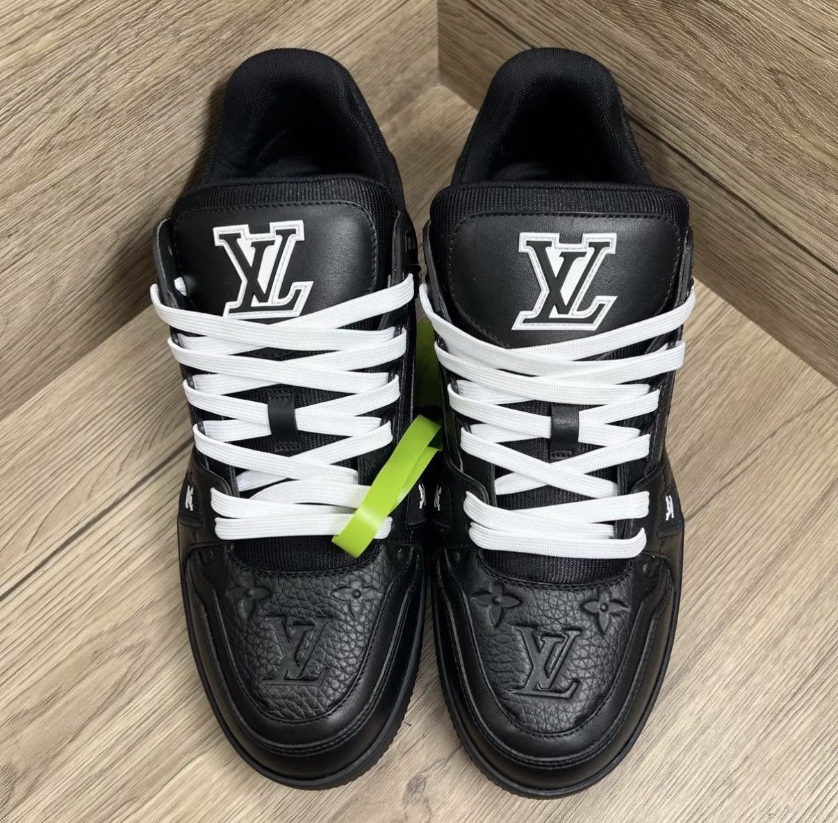 Louis Vuitton Louis Vuitton Trainer Black Art Gallery sneakers J41 Size US 8.5 / EU 41-42 - 2 Thumbnail