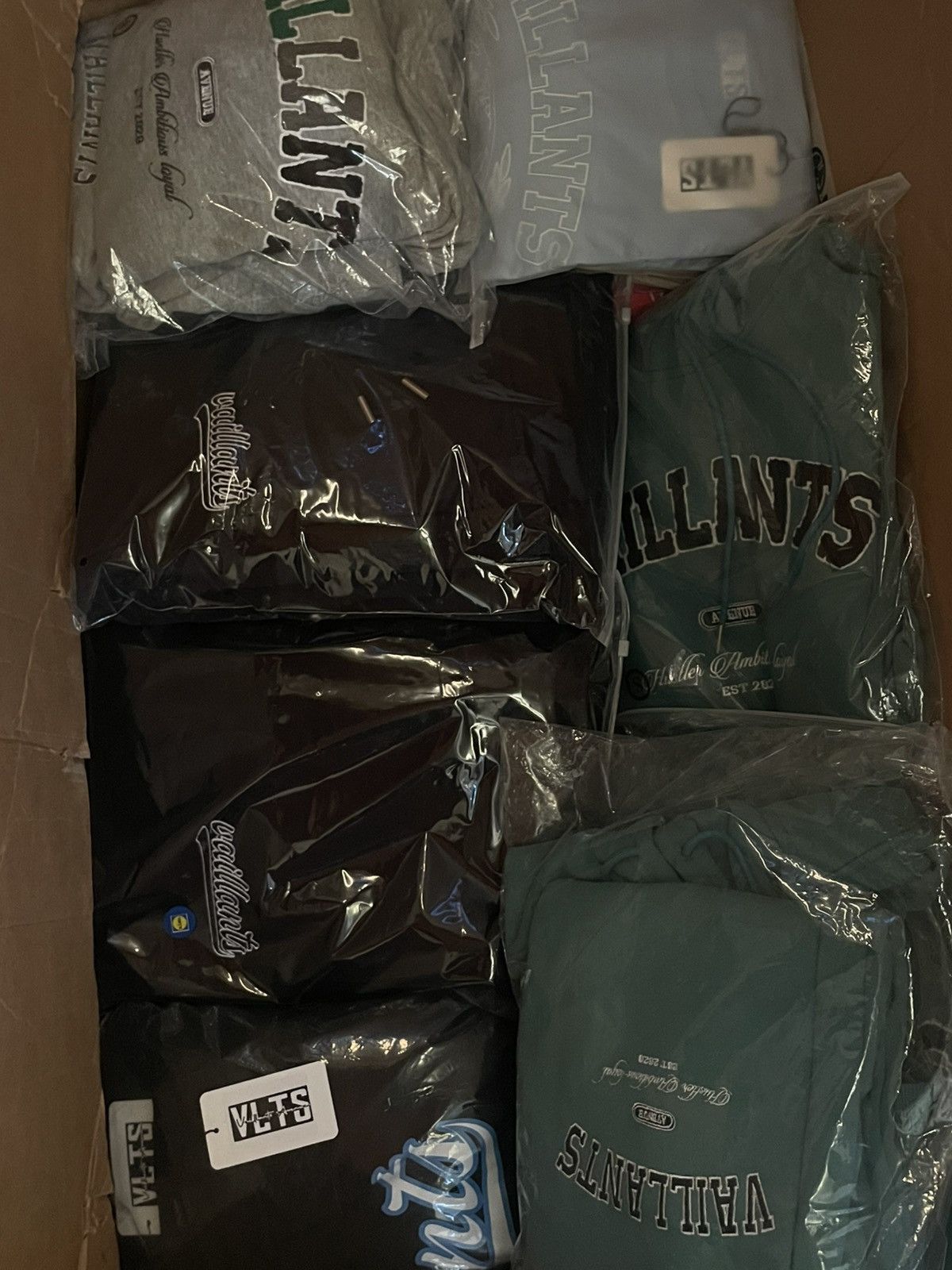 Other New black tracksuit Size US L / EU 52-54 / 3 - 10 Thumbnail