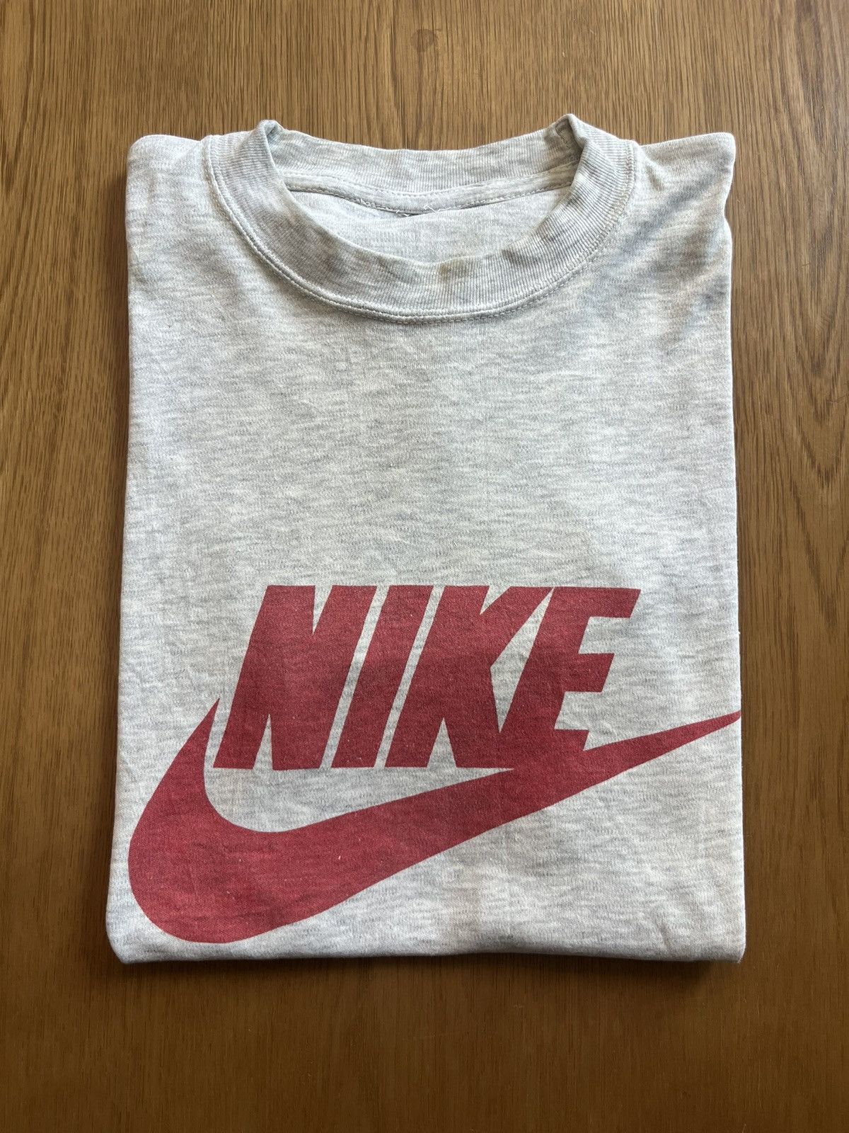 Nike Vintage NIKE Logos cotton/rayon/polyester 90’s Tshirt Size US M / EU 48-50 / 2 - 1 Thumbnail