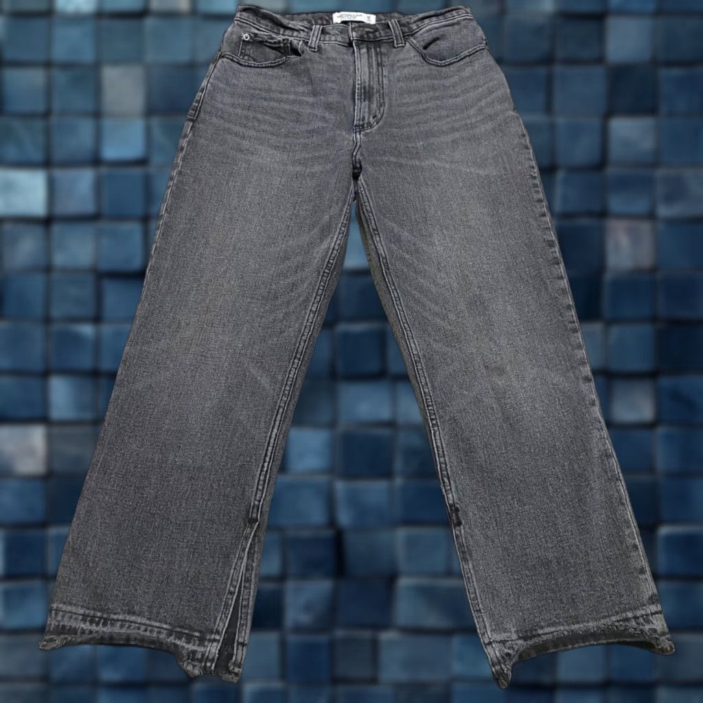 Abercrombie & Fitch Abercrombie & Fitch Jeans Womens 6P Gray Denim High Rise Straight Ankle Raw Hem Size 28" / US 6 / IT 42 - 1 Thumbnail