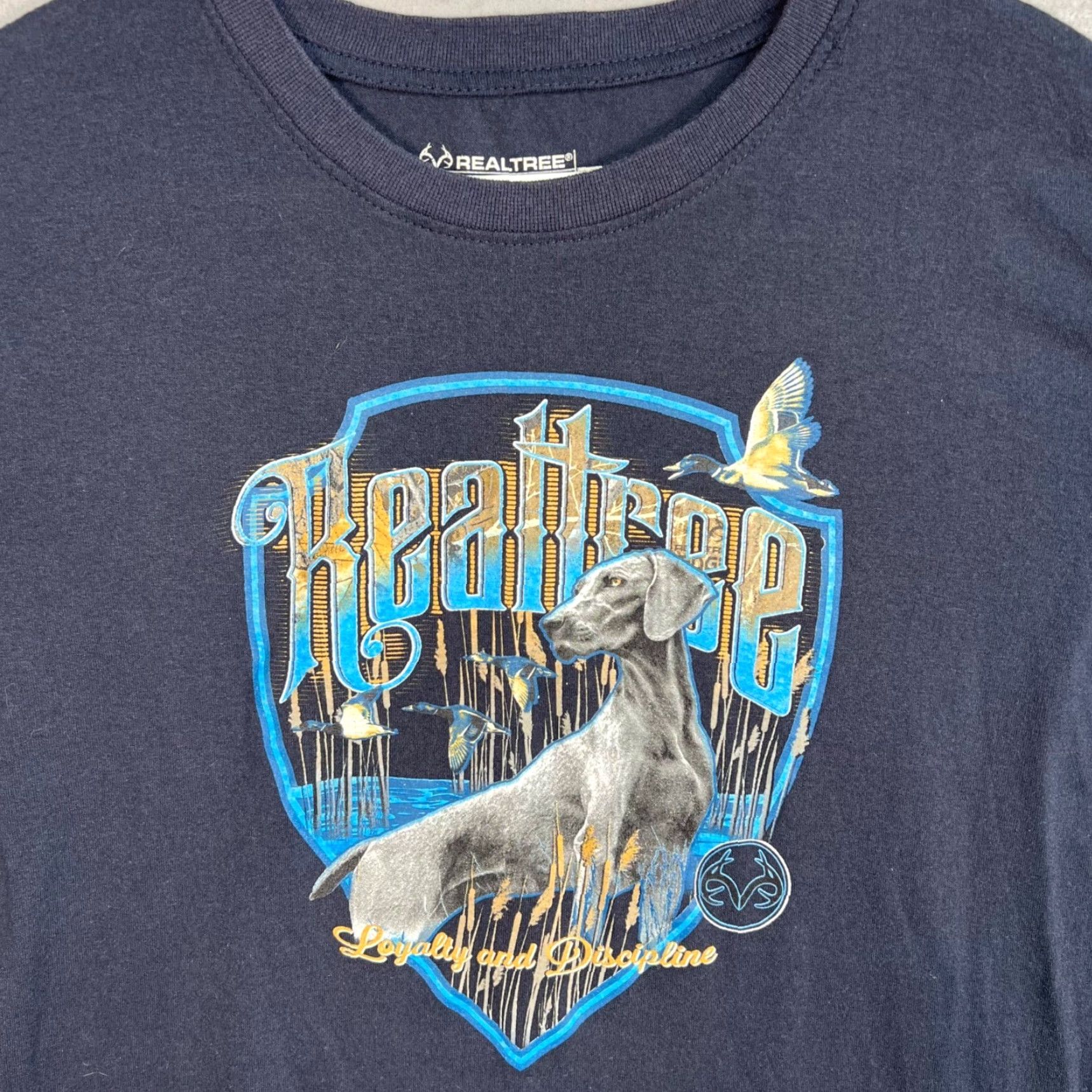 Realtree REALTREE Navy Blue Graphic T-Shirt Dog Design "Loyalty & Discipline" Adult Medium Crew Neck Short Sleeve Mens Shirt Size US M / EU 48-50 / 2 - 4 Thumbnail