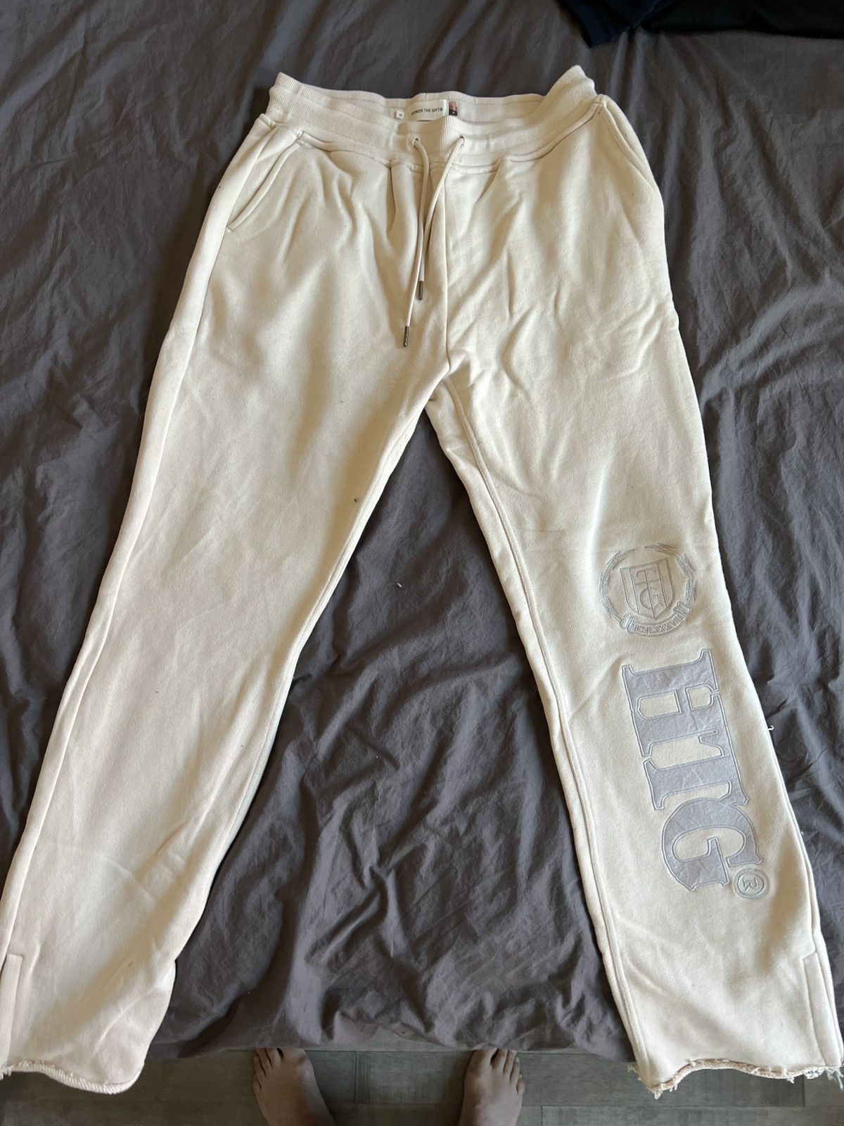 Honor the Gift HTG university sweatsuit Size US 32 / EU 48 - 4 Thumbnail