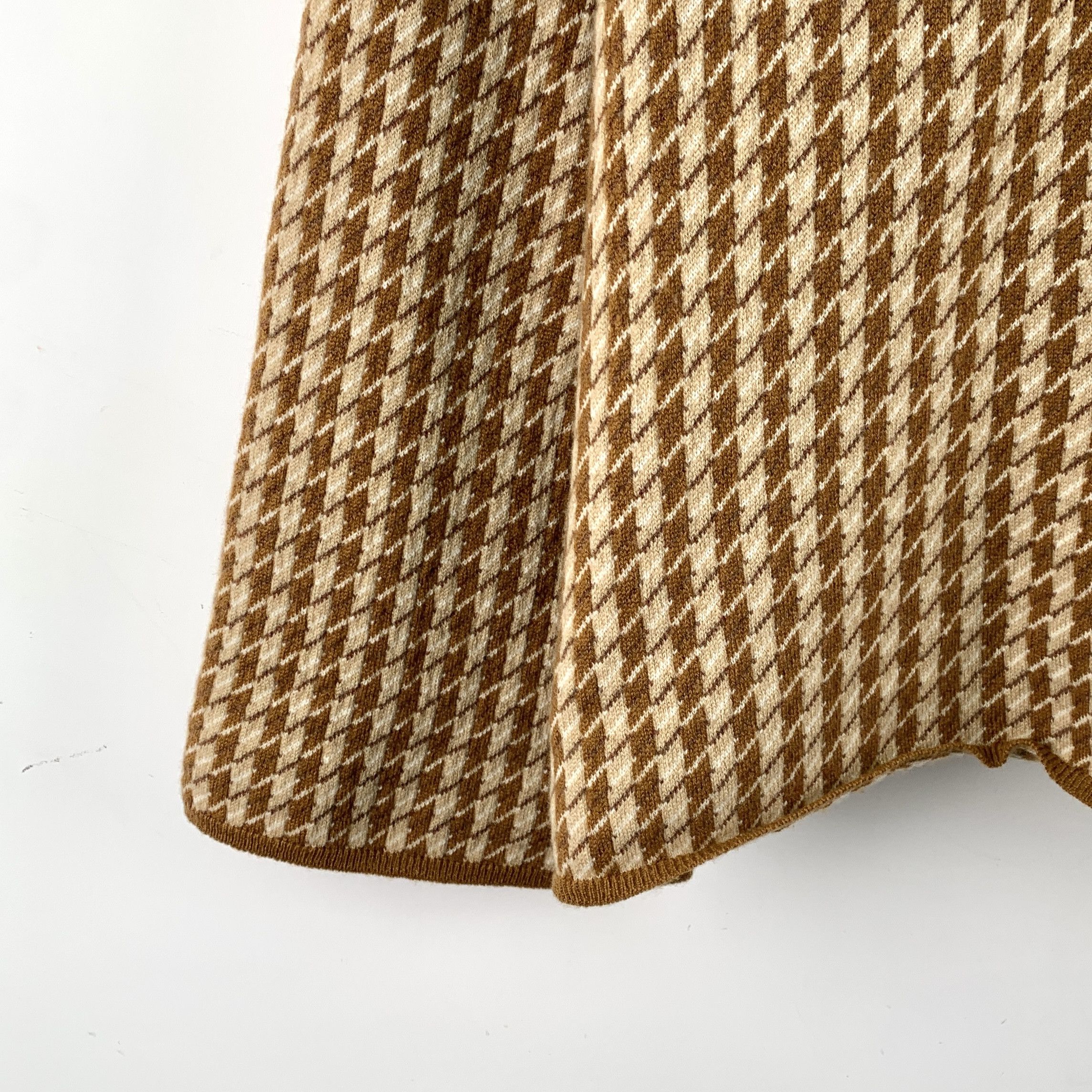 Hermes Hermes Houndstooth Cashmere Sweater Brown (34) Size XXS / US 00 / IT 34 - 4 Thumbnail