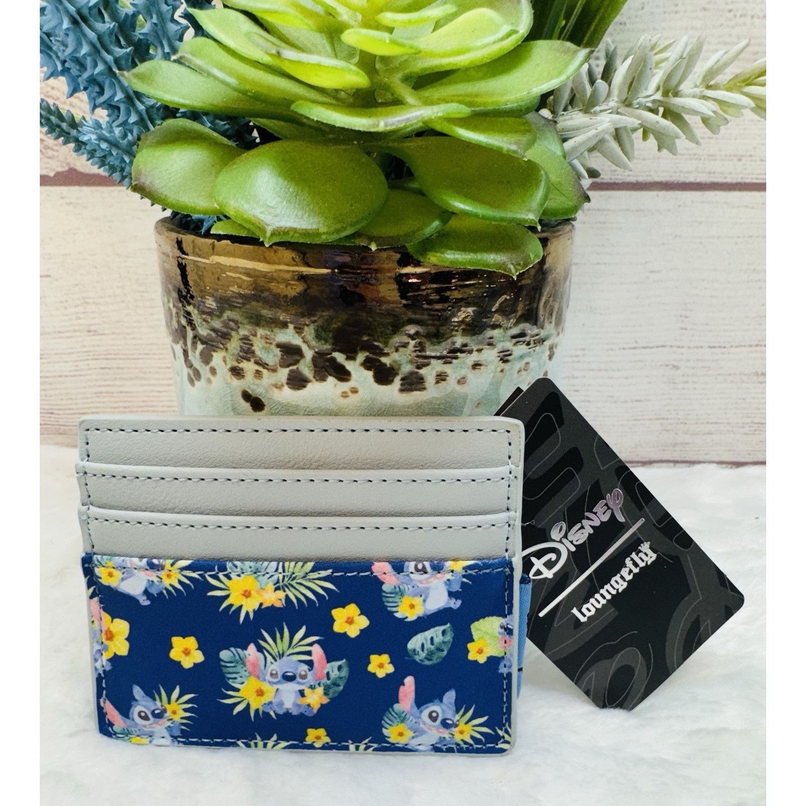 Disney Loungefly Disney Lilo & Stitch Floral Flower Cardholder NWT Size ONE SIZE - 2 Thumbnail