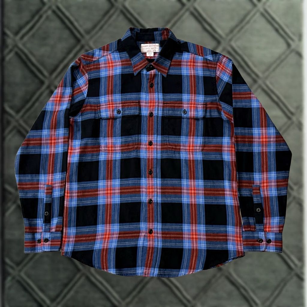 Filson Filson Men’s Alaskan Guide Longsleeve Shirt Medium Cotton Button-Up Shirt Knit Multicolor US Flag Outdoor Western Decades USA Mens Regular Fit Size US M / EU 48-50 / 2 - 1 Thumbnail