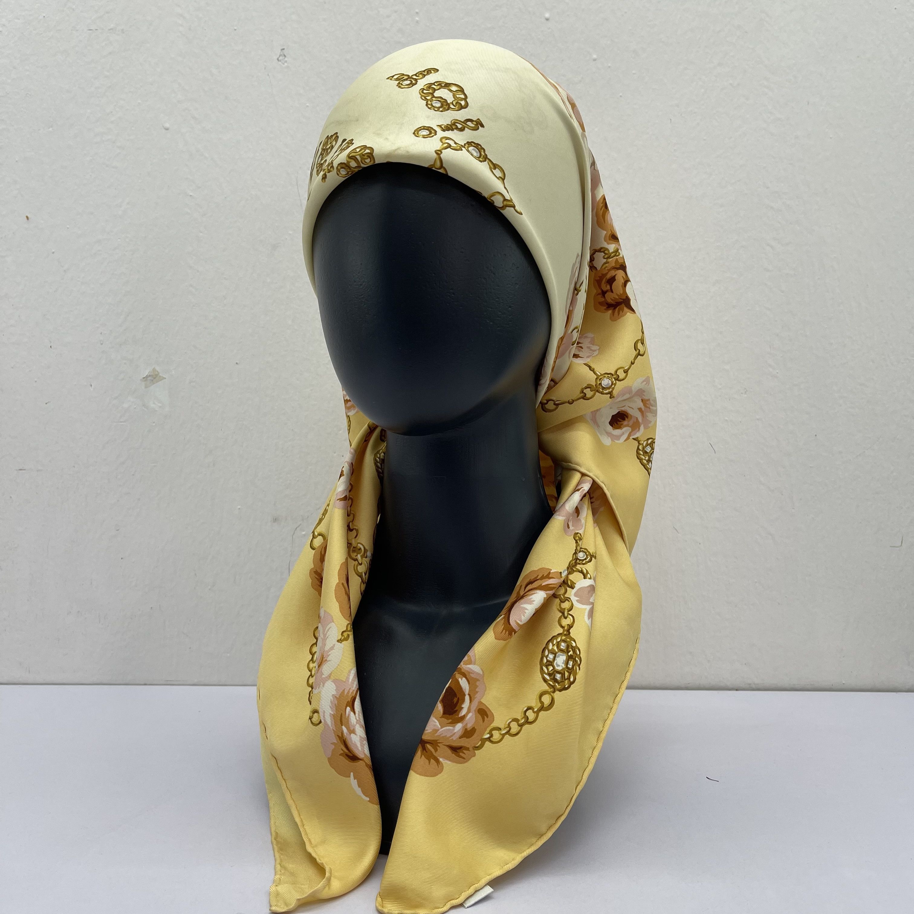 Christian Dior Monsieur Vintage Christian Dior Silk Scarf - S7032 Size ONE SIZE - 1 Thumbnail