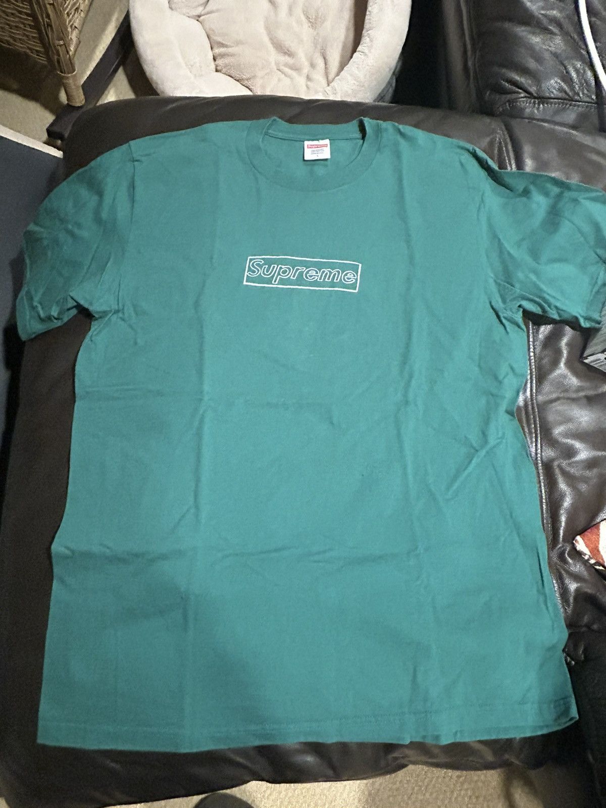 Kaws × Supreme Supreme Kaws Box Logo Size US L / EU 52-54 / 3 - 2 Thumbnail