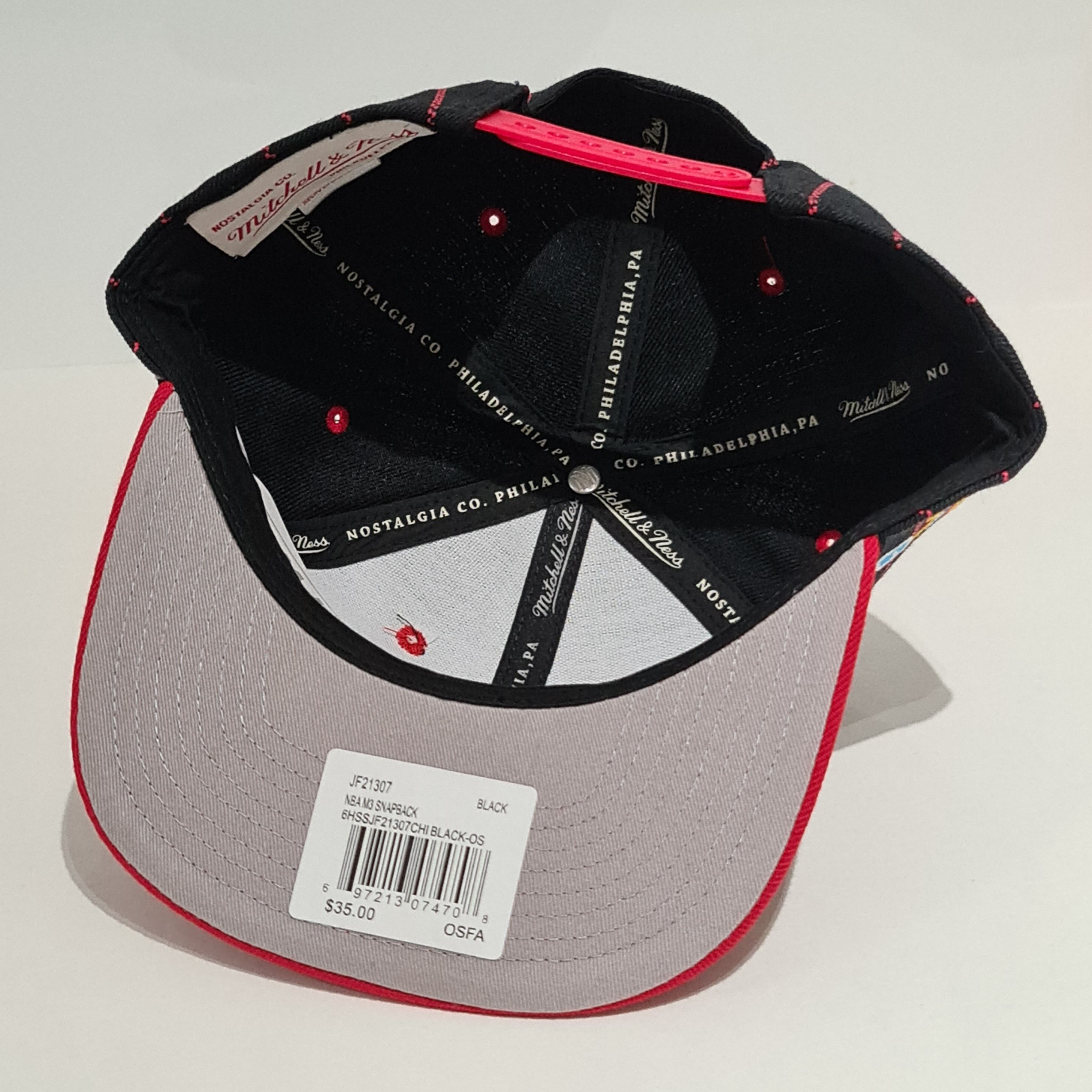 Mitchell & Ness Mitchell & Ness Cap Snapback 'Chicago Bulls 6 Rings' Black Size ONE SIZE - 7 Thumbnail
