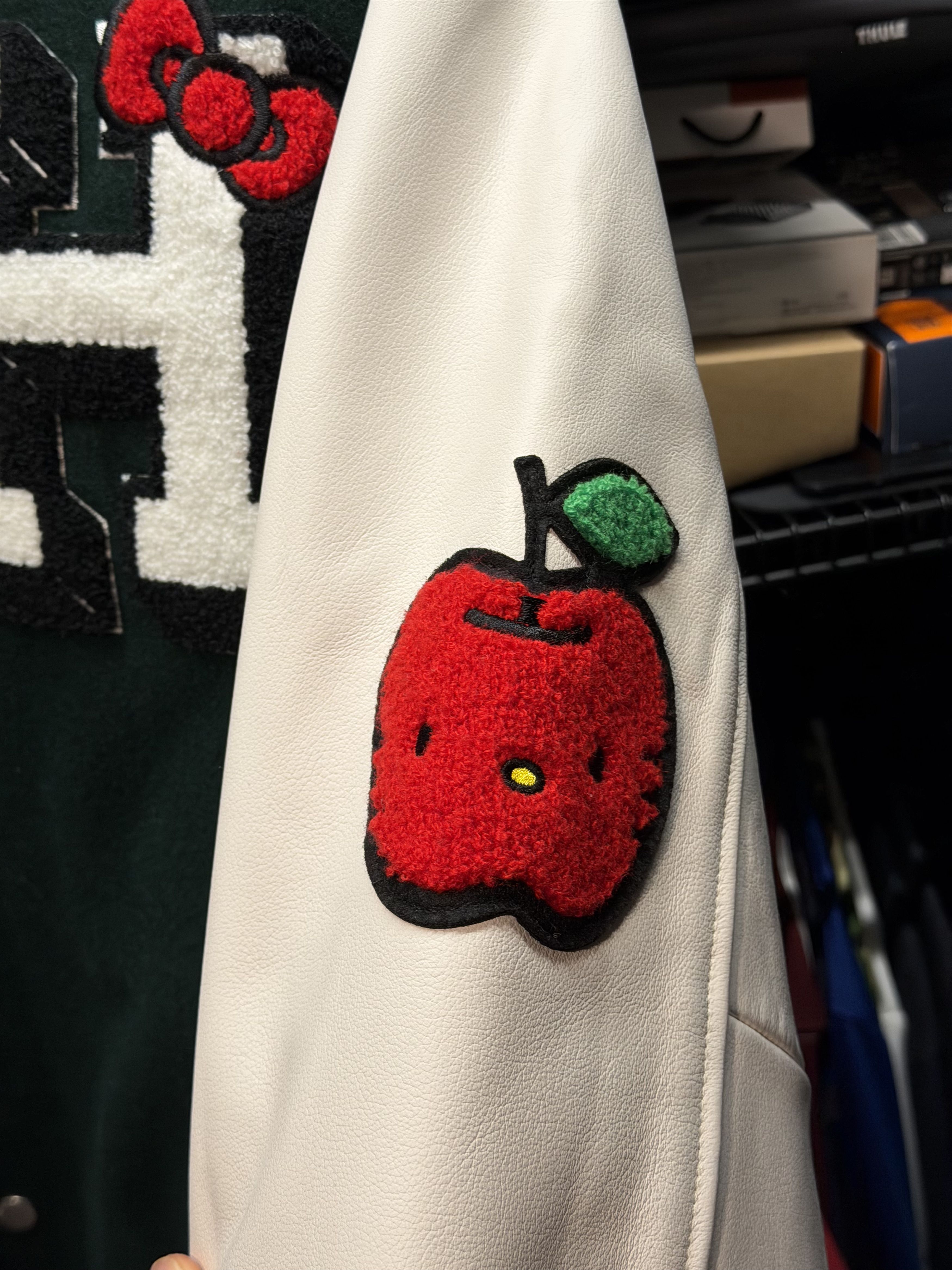 Hypland Hypland x Hello Kitty – Friends & Family Varsity Jackets Size US XL / EU 56 / 4 - 4 Thumbnail