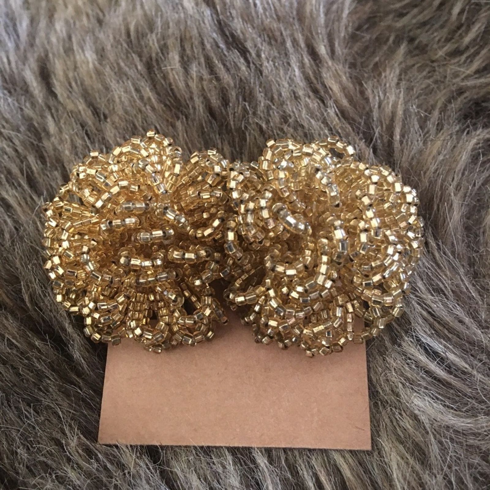 Vintage Vintage gold tone seed bead cluster clip earrings Size ONE SIZE - 2 Thumbnail