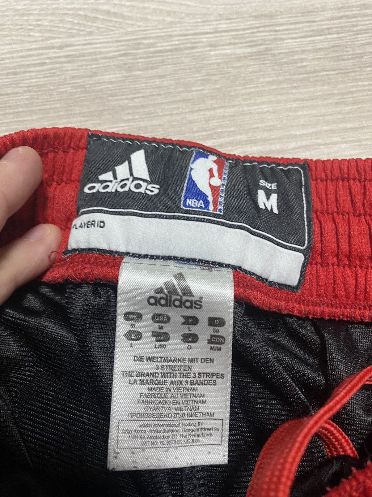 Adidas Chicago Bulls Shorts NBA Adidas size M 34” Size US 34 / EU 50 - 8 Thumbnail