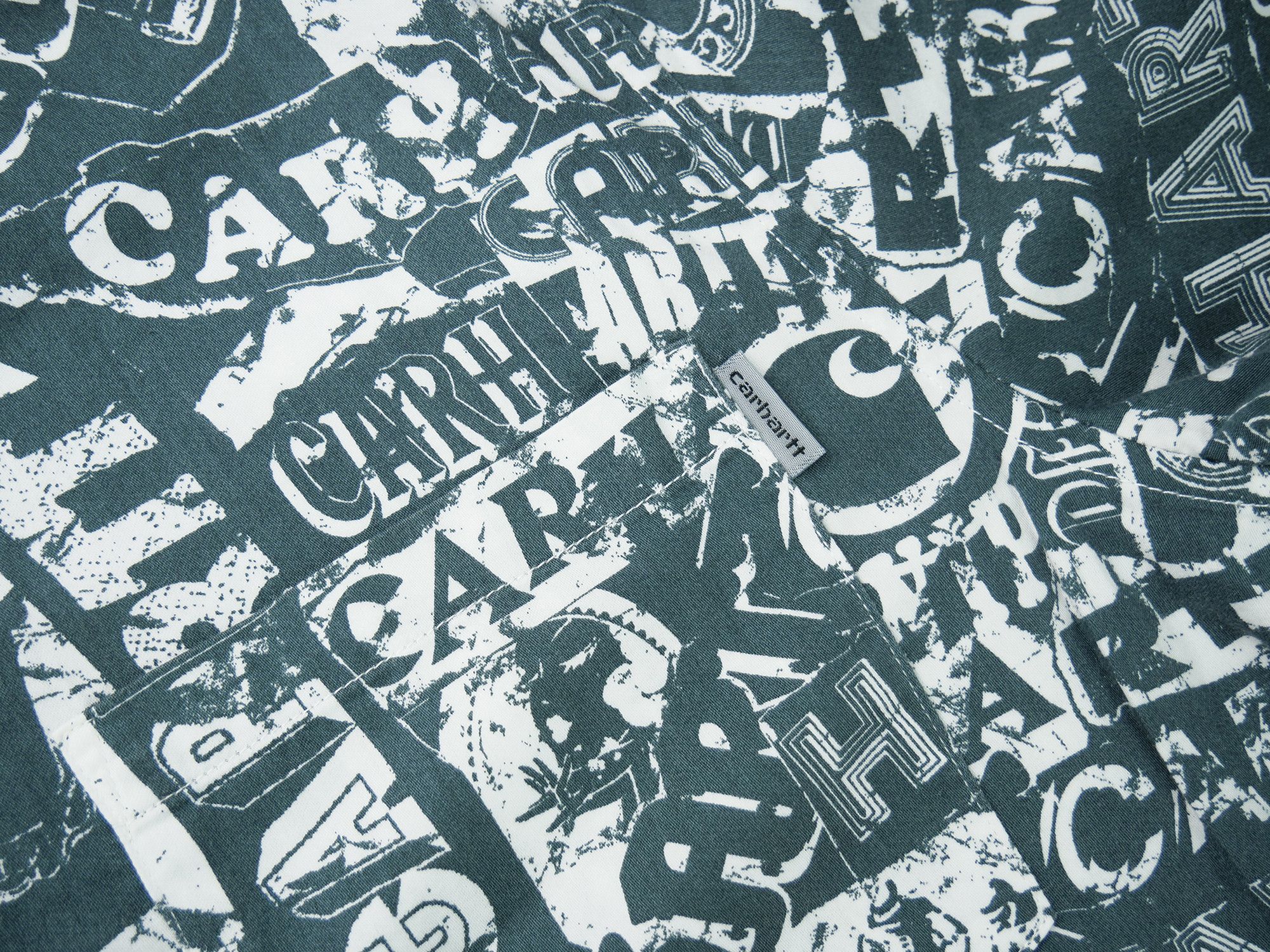 Carhartt Carhartt collage shirt Size US M / EU 48-50 / 2 - 4 Thumbnail