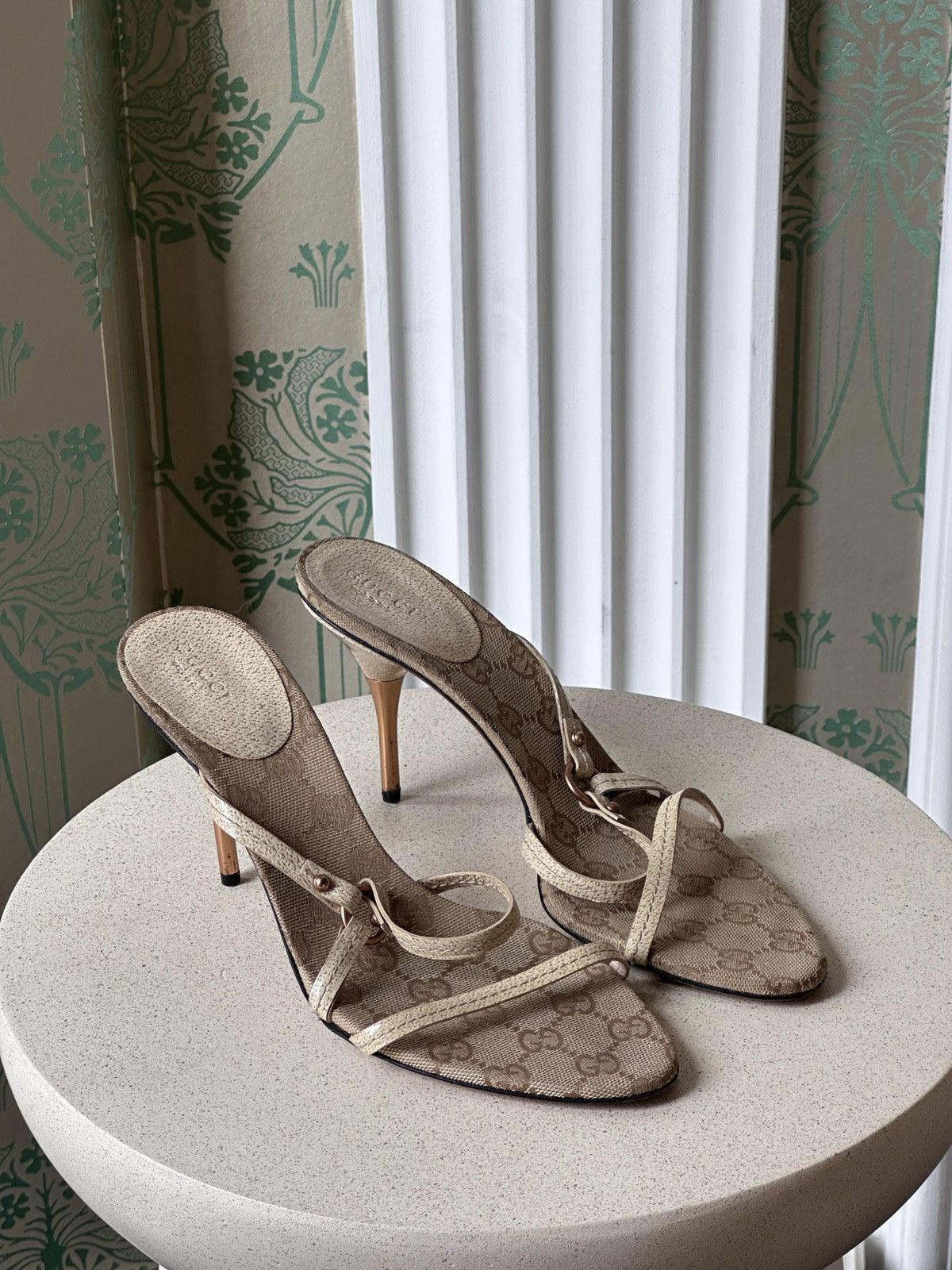 Gucci GUCCI Monogram Beige Kitten Heels Sandals Size 38,5/ 8,5 Size US 8 / IT 38 - 9 Thumbnail