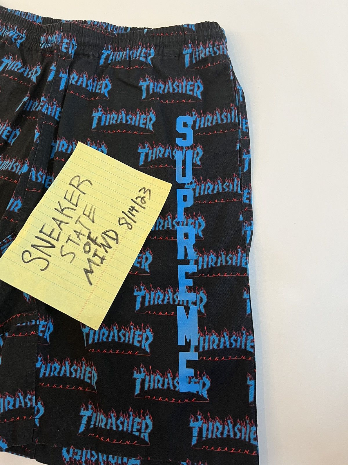 Supreme × Thrasher NEW Supreme x Thrasher Shorts Fire Black Blue Size Medium Size US 32 / EU 48 - 3 Thumbnail