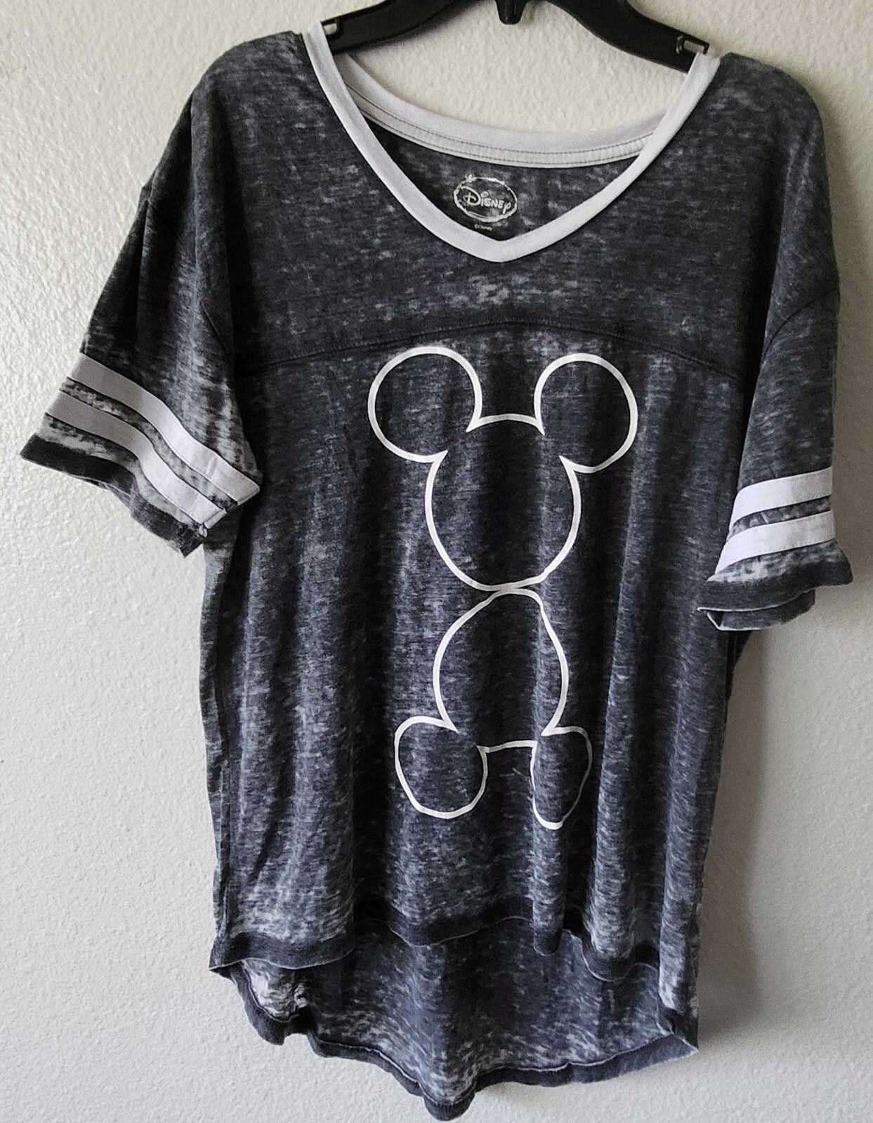 Disney Mickey Mouse Silhouette Tee. Women's Size XL DISNEY Size XL / US 12-14 / IT 48-50 - 1 Thumbnail