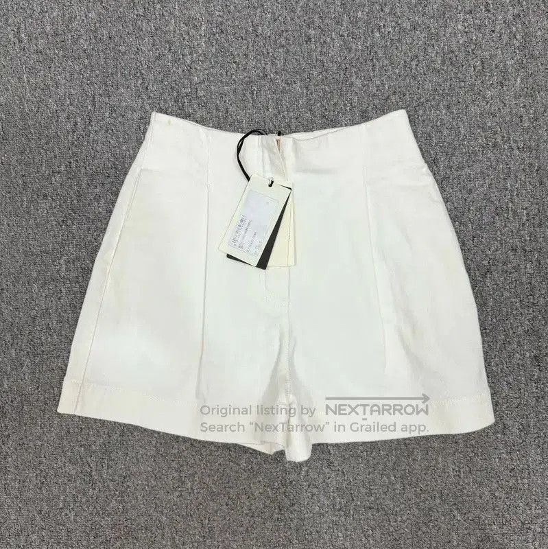 Fendi Fendi White Cotton Women's Shorts . Size 23" - 1 Thumbnail