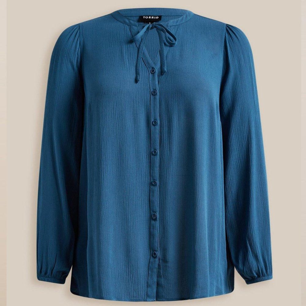 Torrid Torrid Crinkle Gauze Button-Front Peasant Blue Top Size 2X Size XXL / US 16-18 / IT 52-54 - 3 Thumbnail