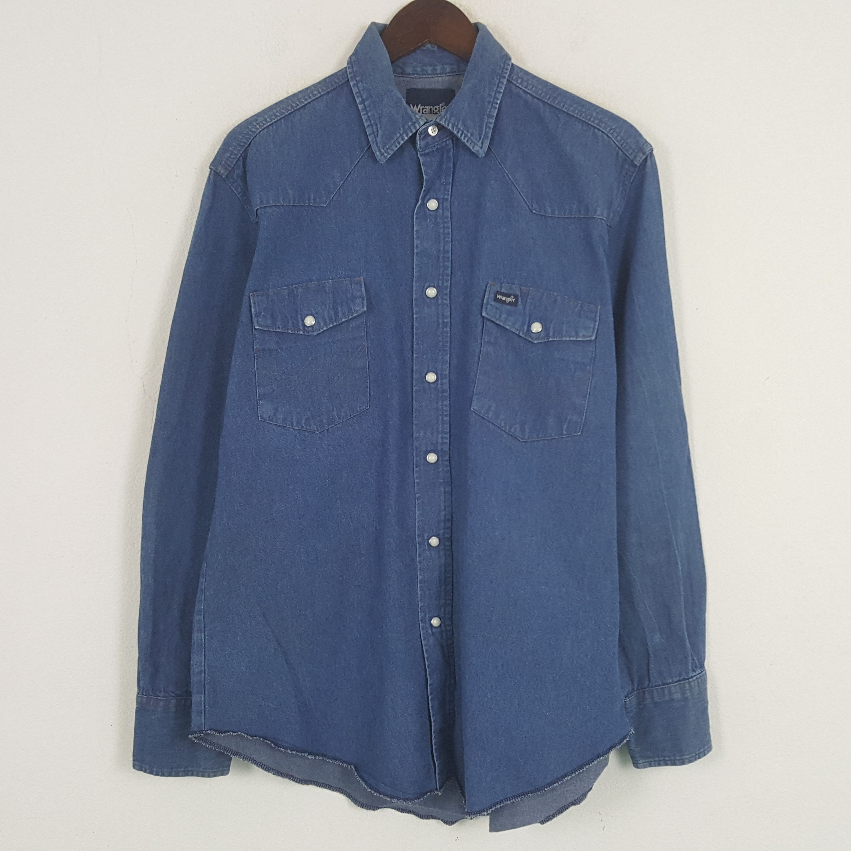 Vintage × Wrangler Vintage Wrangler Denim Button Up Shirt Size US L / EU 52-54 / 3 - 1 Thumbnail