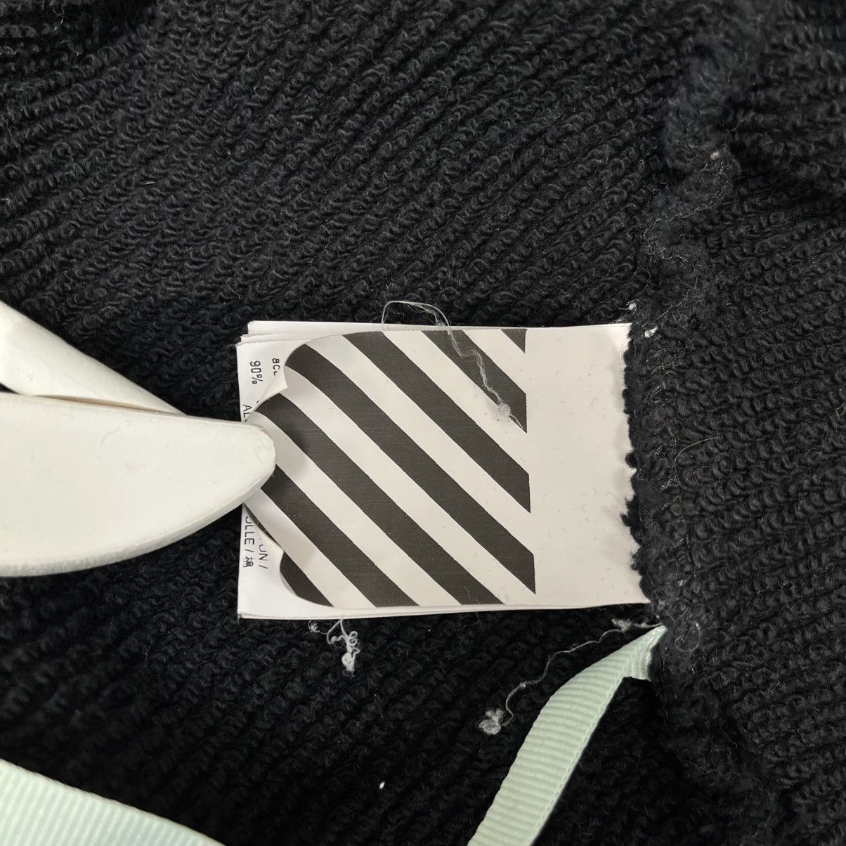 Off-White Off-White Crop Top Hoodie Black Size M / US 6-8 / IT 42-44 - 6 Thumbnail
