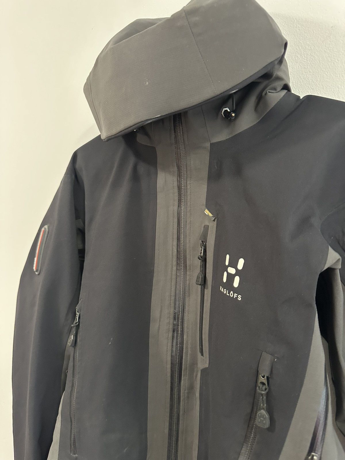 Goretex × Haglofs 🔥Jacket Haglofs Gore-tex Membrane Recco🔥 Size M / US 6-8 / IT 42-44 - 2 Thumbnail