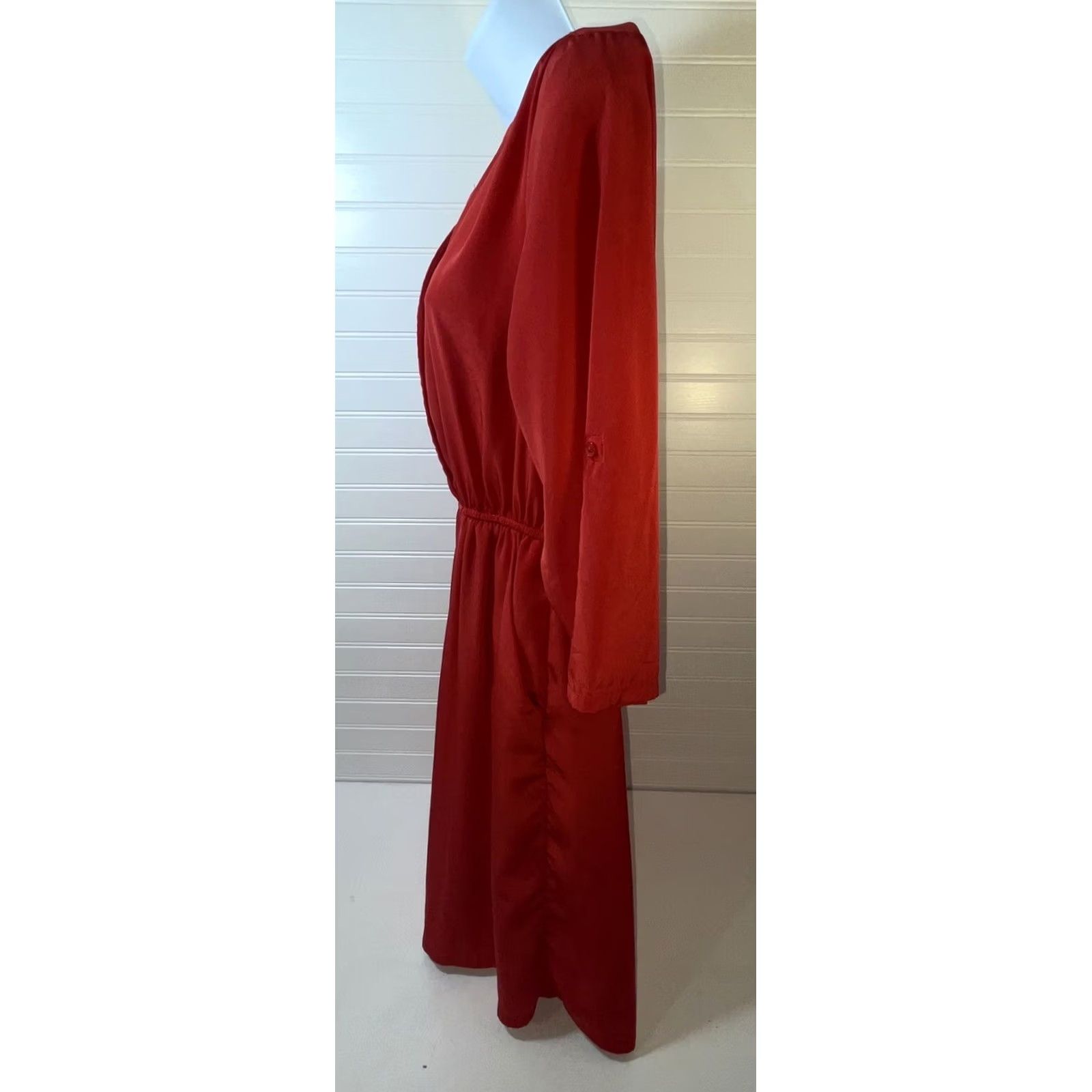 Old Navy Old Navy Dress Women Medium Red Lined V Neck Button Up 3/4 Sleeves Elastic Waist Knee Length Dress Size M / US 6-8 / IT 42-44 - 3 Thumbnail