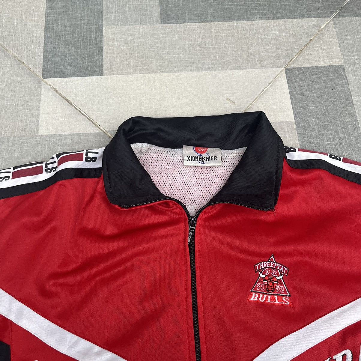 NBA 1993 Treepeat Chicago Bulls Bootleg Colorblock Tapped Jacket Size US XXL / EU 58 / 5 - 10 Thumbnail
