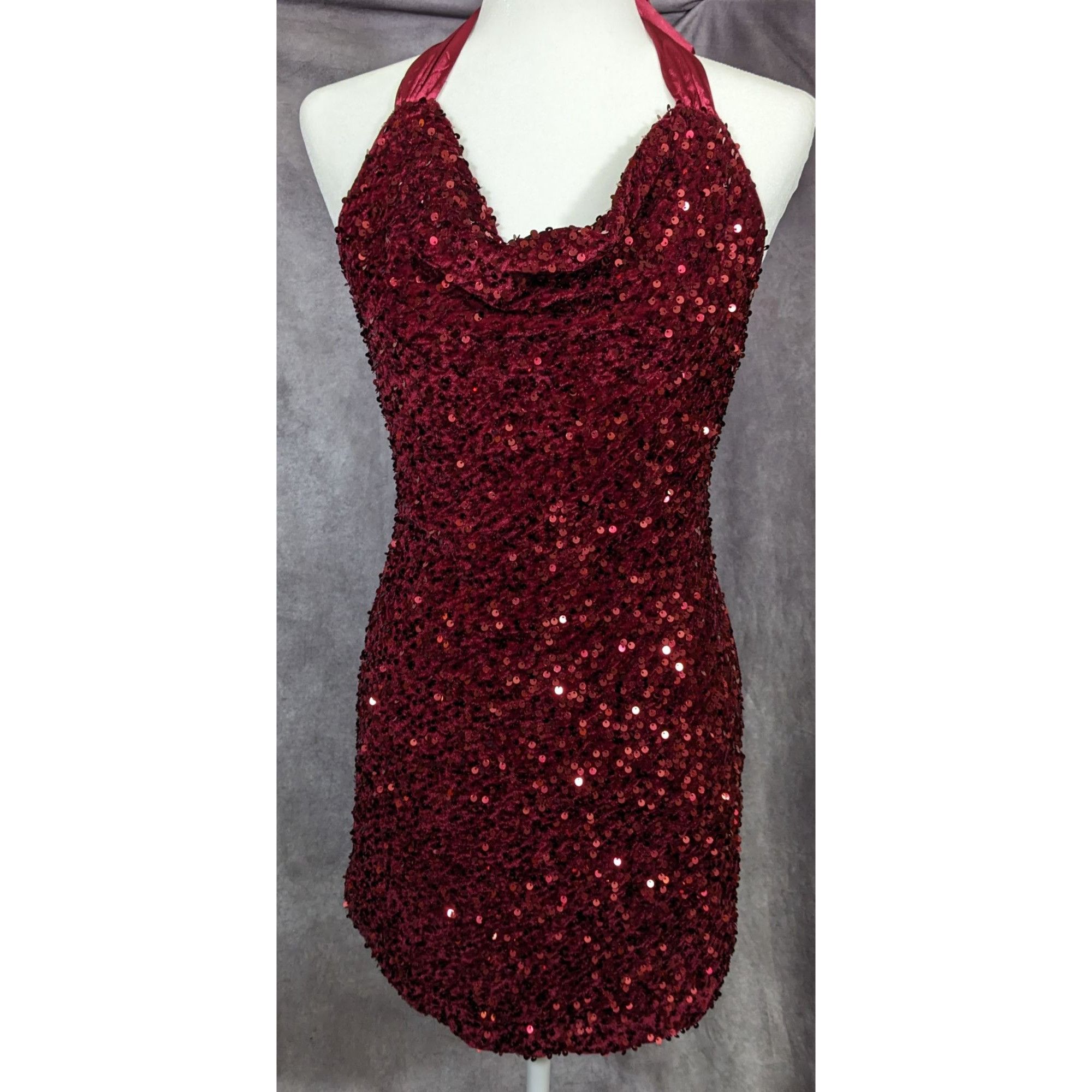 Other Glam Merlot Star Lights Halter Mini Dress By Selfie Leslie Size S / US 4 / IT 40 - 7 Thumbnail