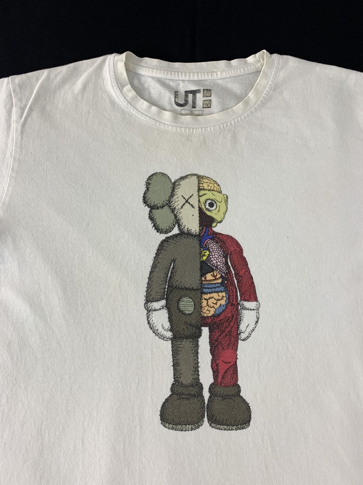 Kaws Kaws Sesame Street Flayed Screen Art Tee Size L / US 10 / IT 46 - 3 Thumbnail