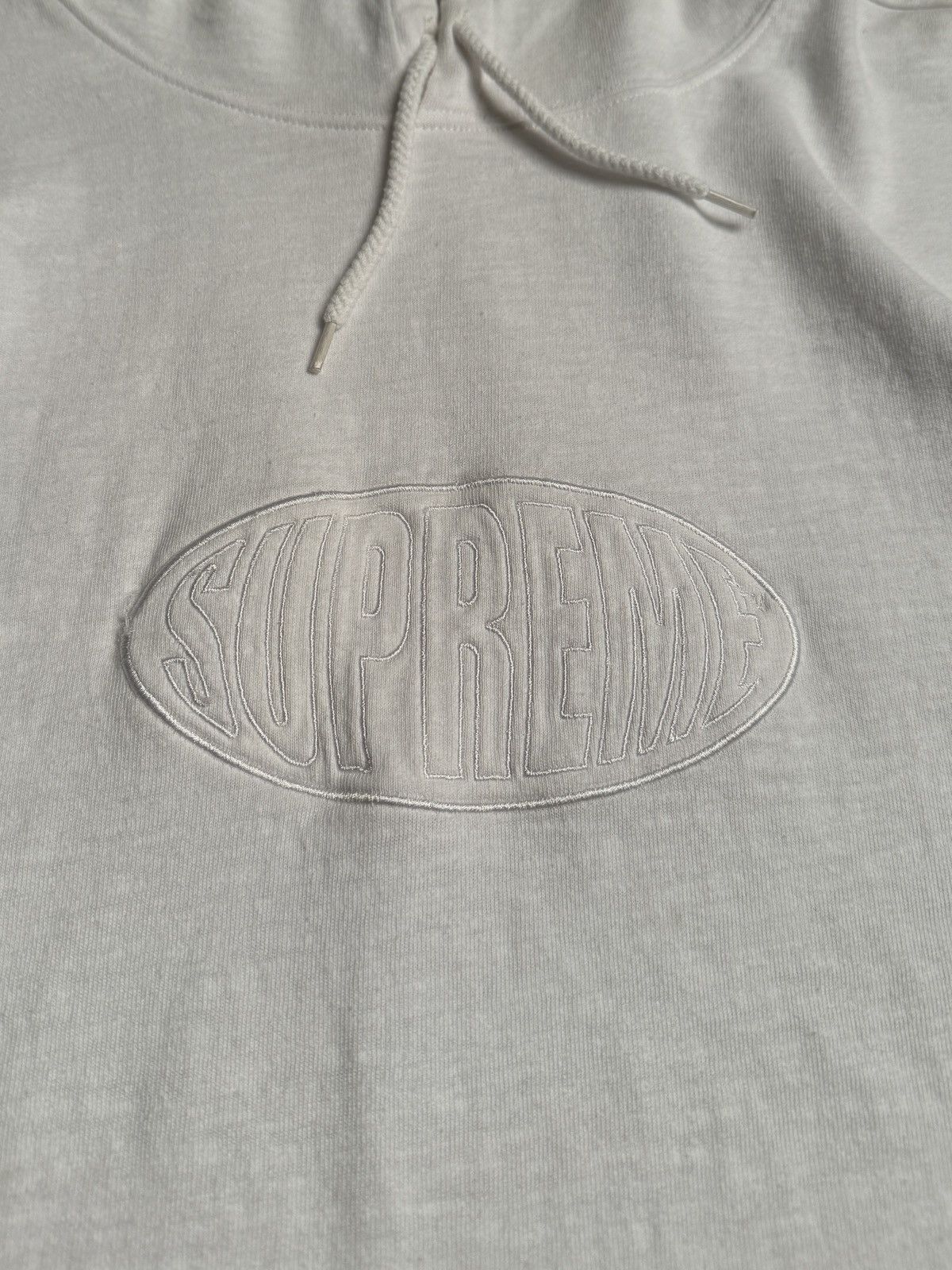 Supreme SUPREME “WARPED” WHITE HOODED LONGSLEEVE Size US XL / EU 56 / 4 - 2 Thumbnail