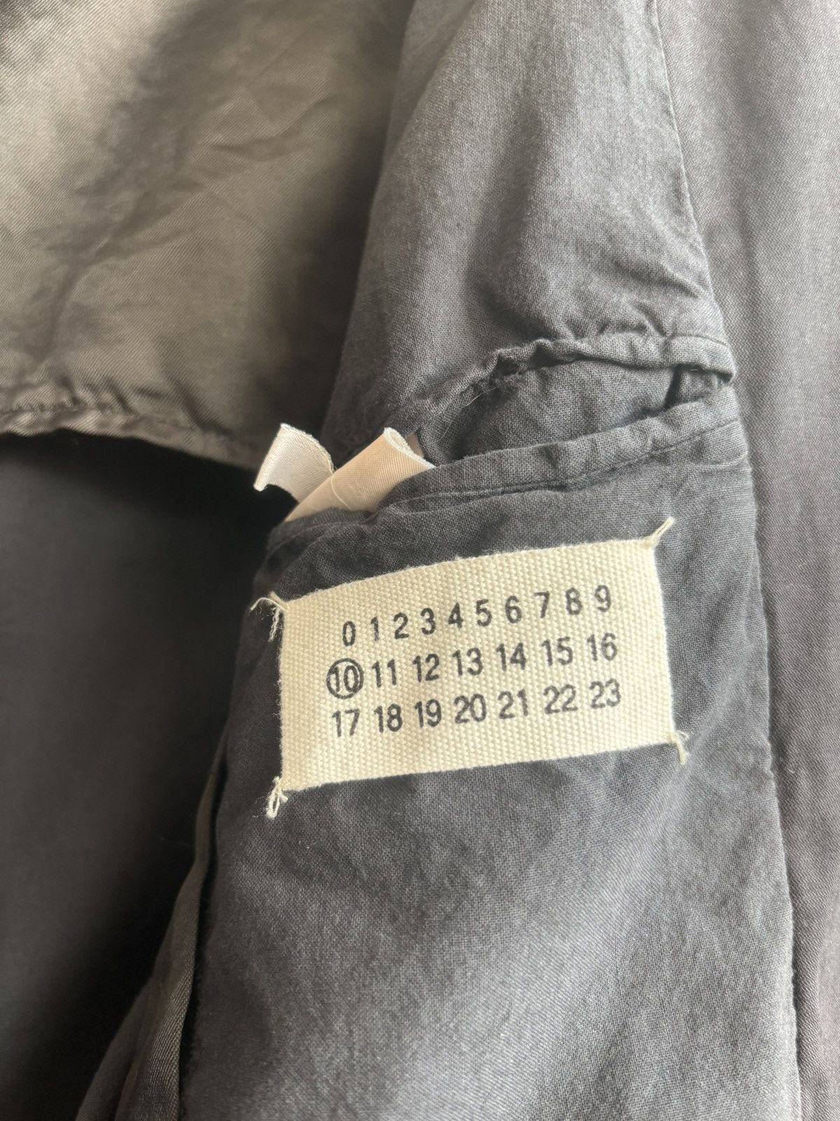 Maison Margiela Maison Martin Margiela FW2001 strap hidden blazer Size US S / EU 44-46 / 1 - 8 Thumbnail