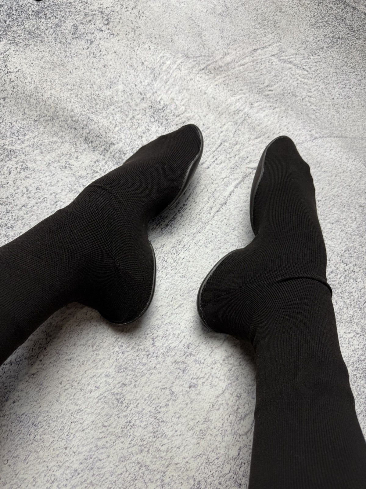 Kanye West Yeezy Pods Black Size 2 YZY Pod Size US 9.5 / EU 42-43 - 12 Thumbnail