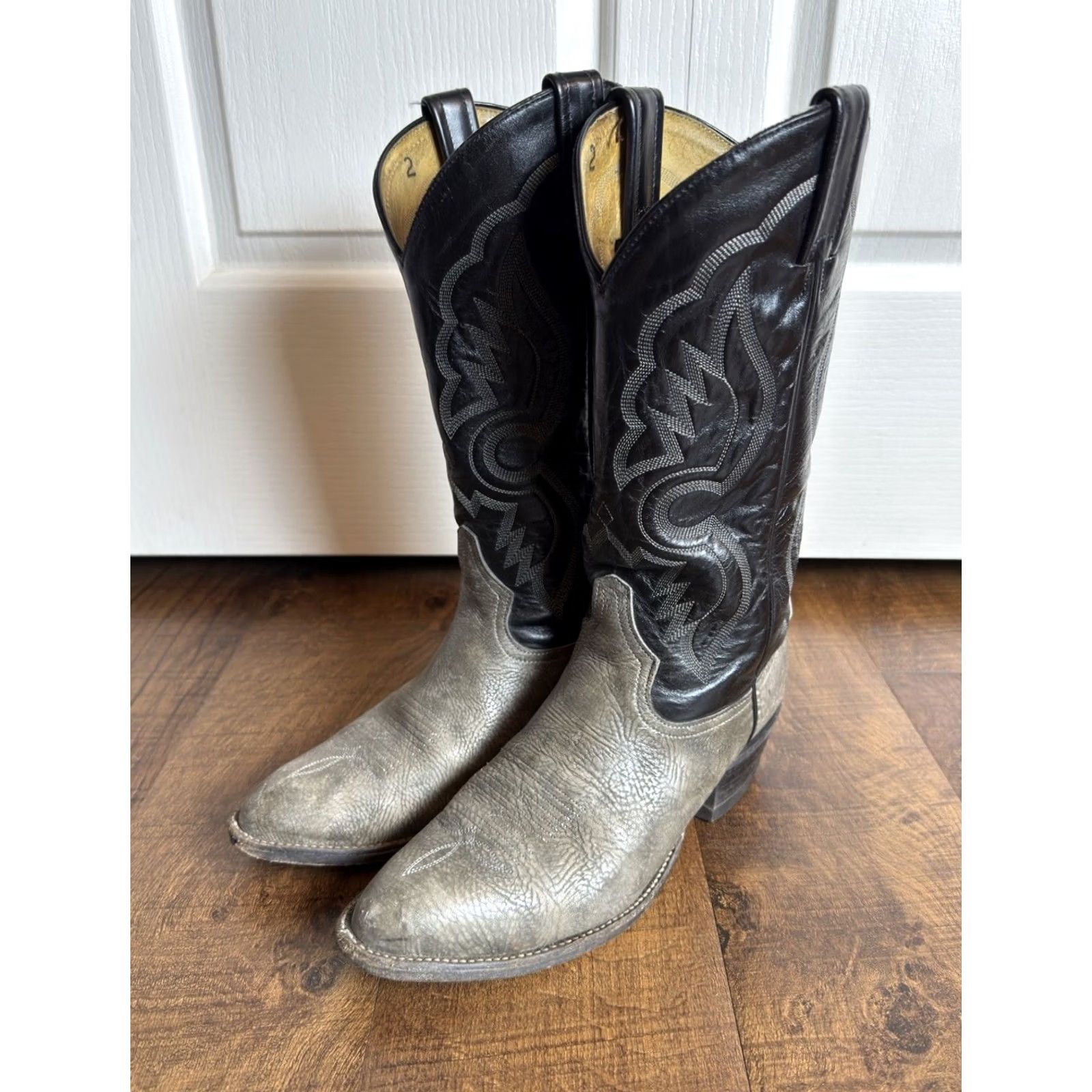 Tony Lama Tony Lama Mens 8.5D shrunken bull shoulder Boots Gray Leather Western Style 6253 Size US 9 / EU 42 - 2 Thumbnail
