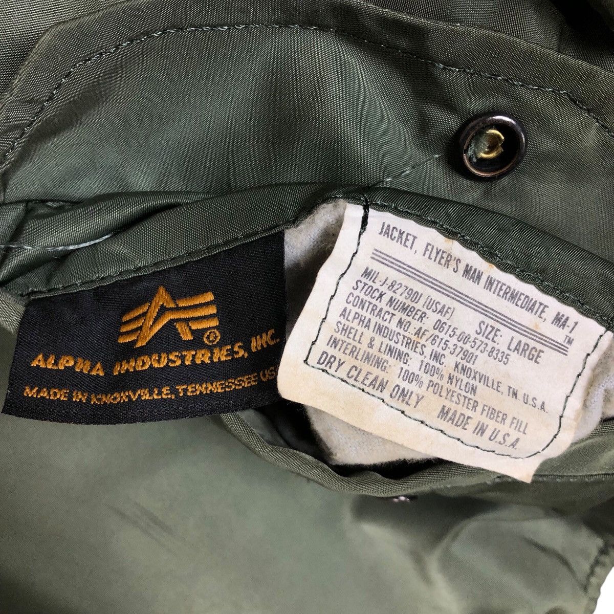 Alpha Industries Vintage 90s Alpha Industries MA-1 Bomber Jacket Size US L / EU 52-54 / 3 - 9 Thumbnail