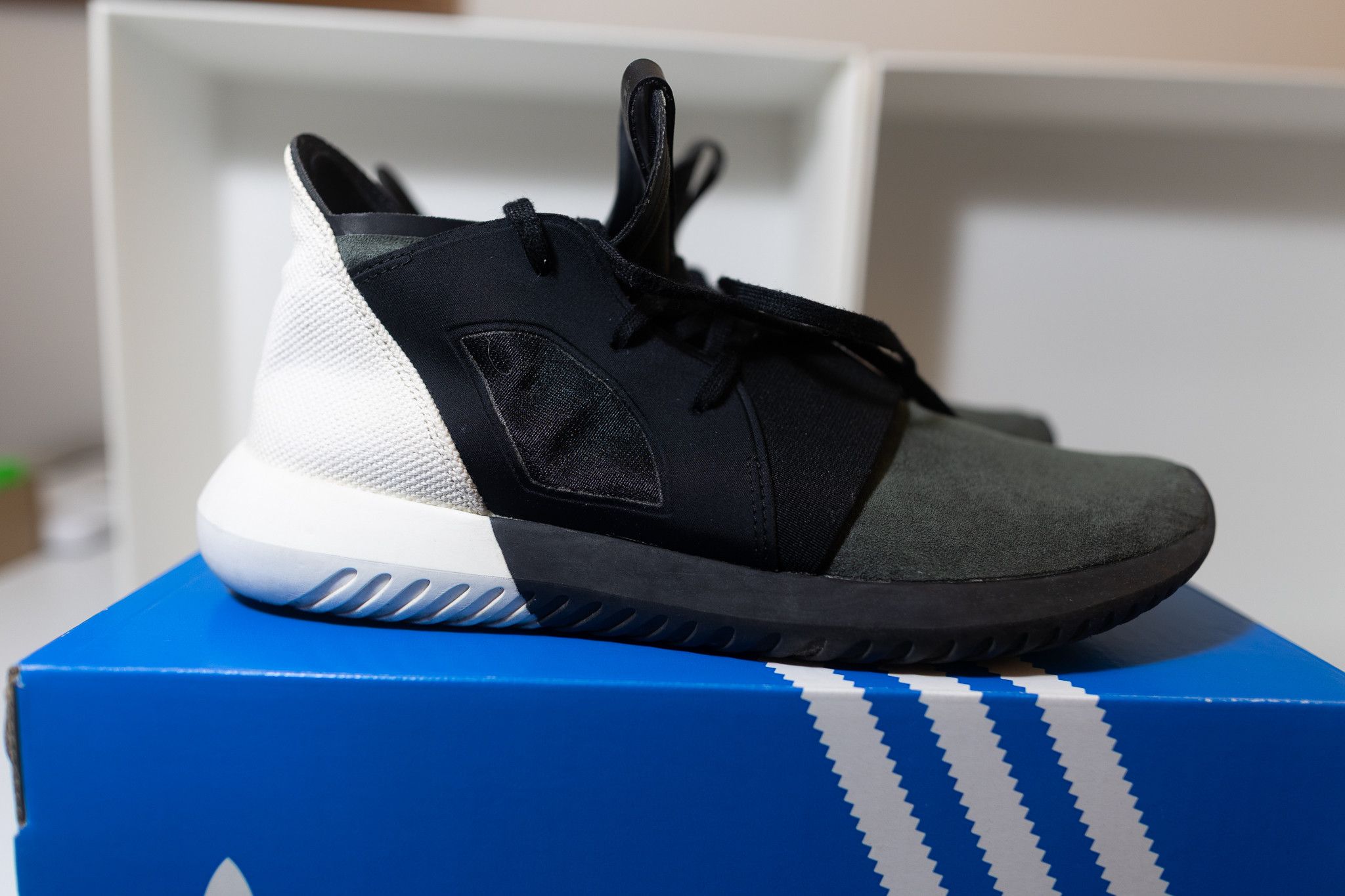 Adidas Adidas Tubular Defiant W Black White Size US 10 / IT 40 - 3 Thumbnail